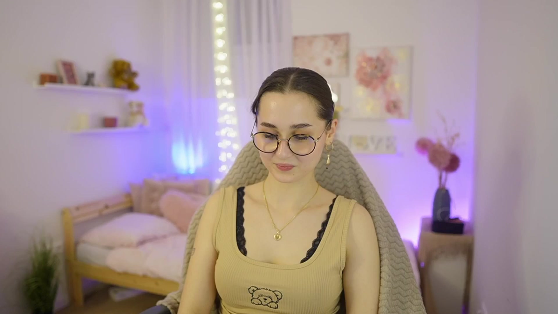 Gallery image thumbnail from Anita_Grey_'s myfreecams stream on, 03/07/2026, 20:49 image 1 of 20