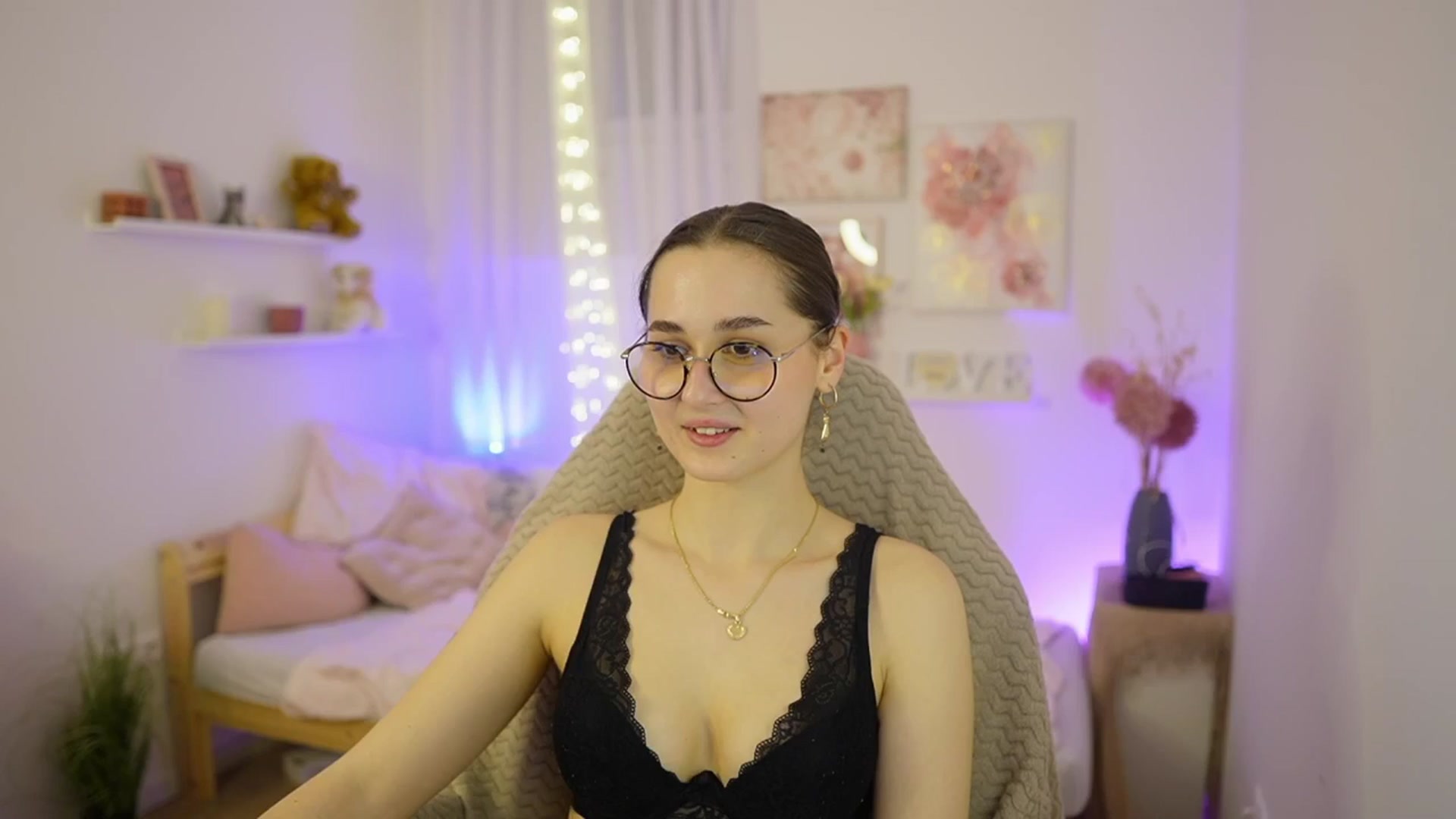 Gallery image thumbnail from Anita_Grey_'s myfreecams stream on, 03/07/2026, 23:49 image 15 of 20