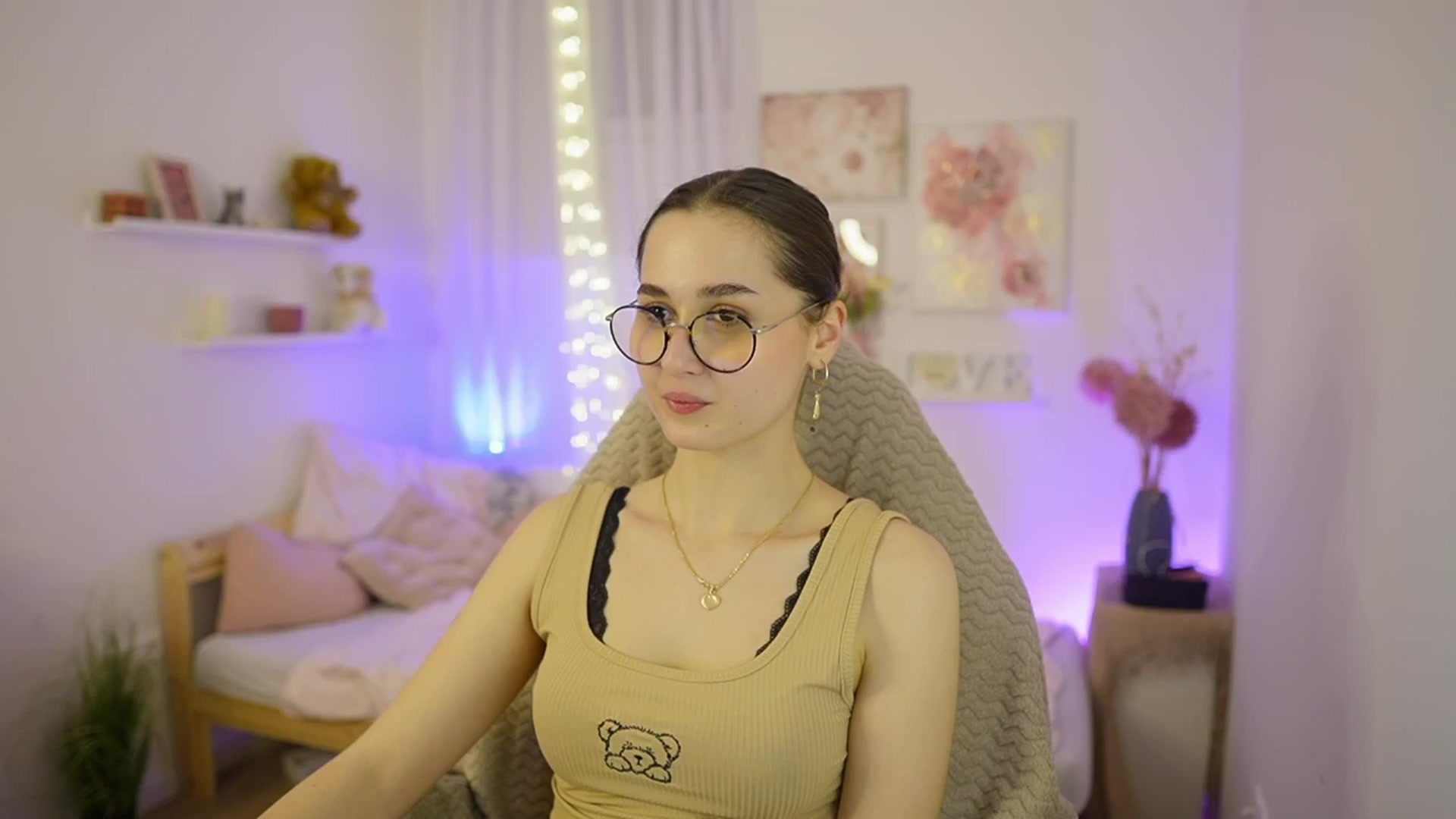 Gallery image thumbnail from Anita_Grey_'s myfreecams stream on, 03/07/2026, 23:49 image 7 of 20