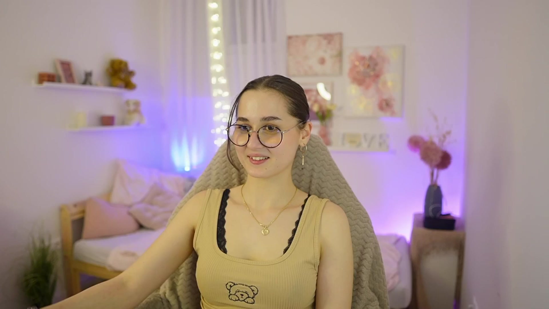 Gallery image thumbnail from Anita_Grey_'s myfreecams stream on, 03/07/2026, 23:49 image 3 of 20