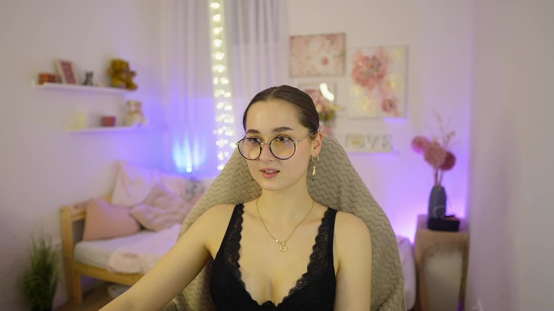 Gallery image thumbnail from Anita_Grey_'s myfreecams stream on, 03/07/2026, 23:49 image 16 of 20