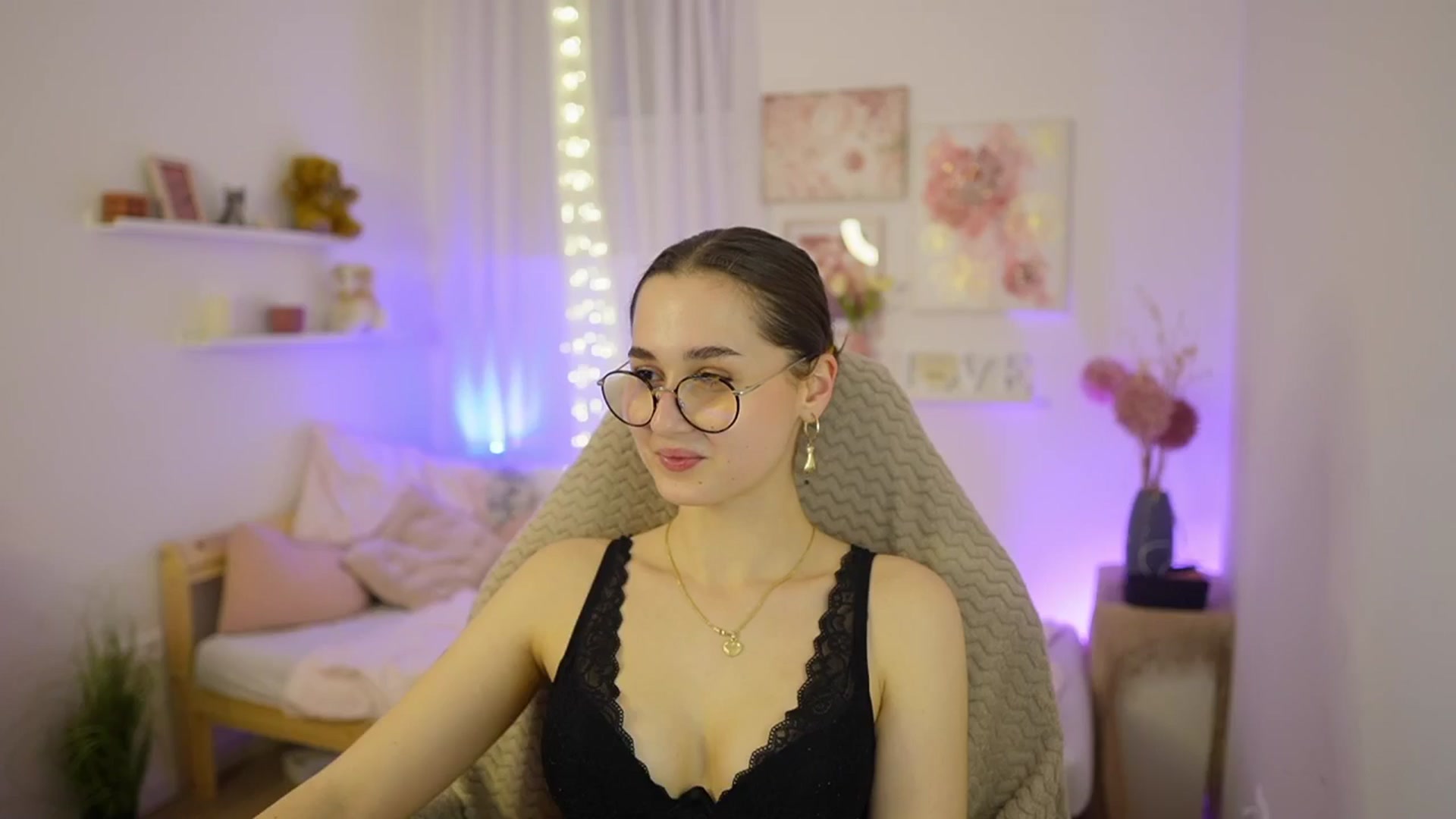 Gallery image thumbnail from Anita_Grey_'s myfreecams stream on, 03/07/2026, 23:49 image 17 of 20