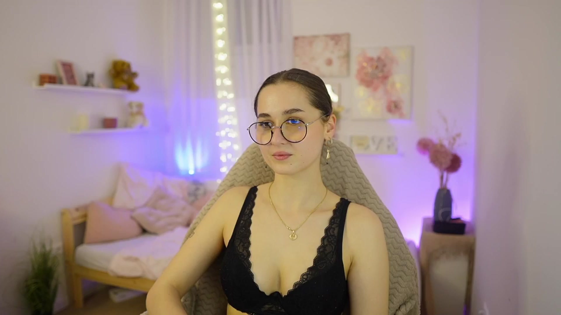 Gallery image thumbnail from Anita_Grey_'s myfreecams stream on, 03/07/2026, 23:49 image 18 of 20