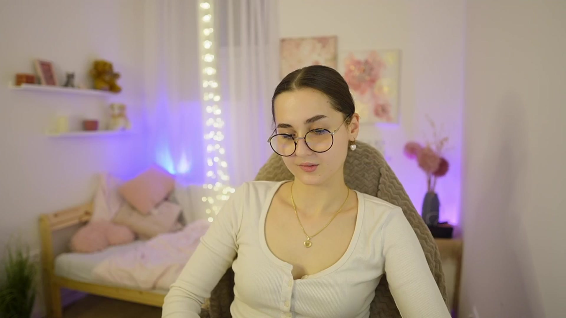 Gallery image thumbnail from Anita_Grey_'s myfreecams stream on, 03/08/2026, 22:21 image 20 of 20