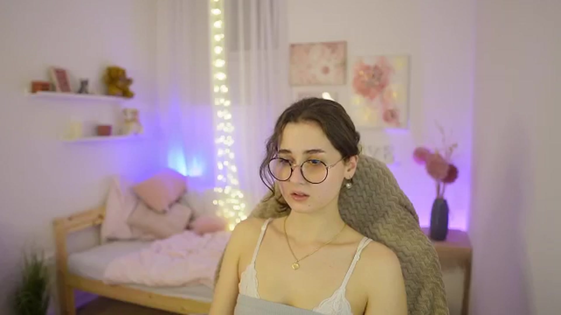 Gallery image thumbnail from Anita_Grey_'s myfreecams stream on, 03/10/2026, 21:56 image 13 of 20