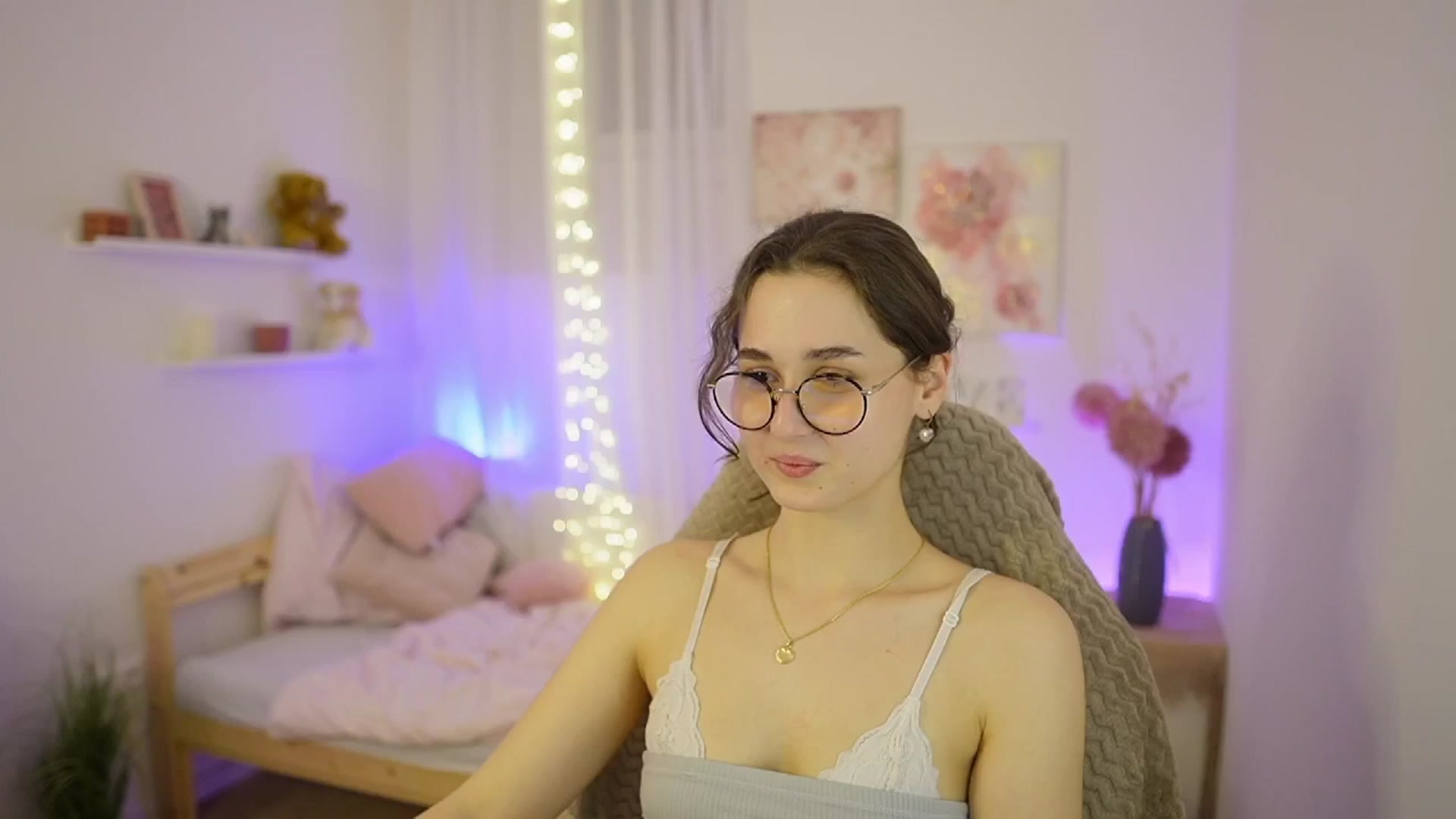 Gallery image thumbnail from Anita_Grey_'s myfreecams stream on, 03/10/2026, 21:56 image 1 of 20