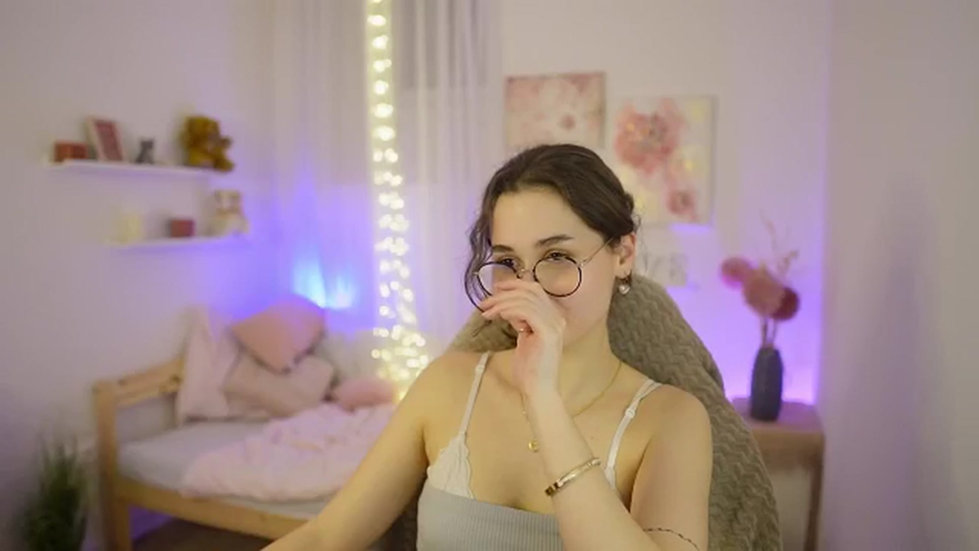 Gallery image thumbnail from Anita_Grey_'s myfreecams stream on, 03/10/2026, 21:56 image 14 of 20