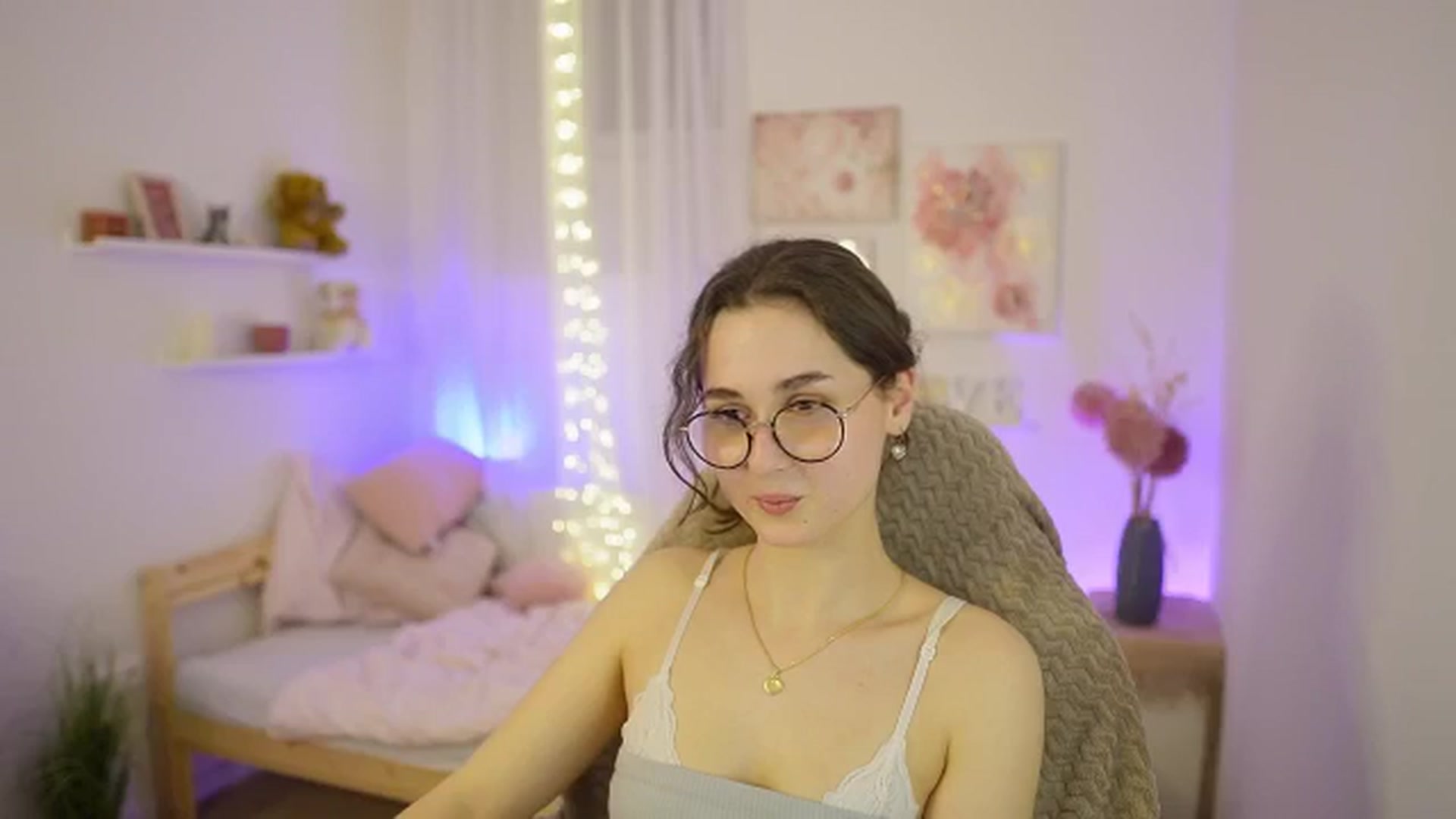 Gallery image thumbnail from Anita_Grey_'s myfreecams stream on, 03/10/2026, 21:56 image 9 of 20