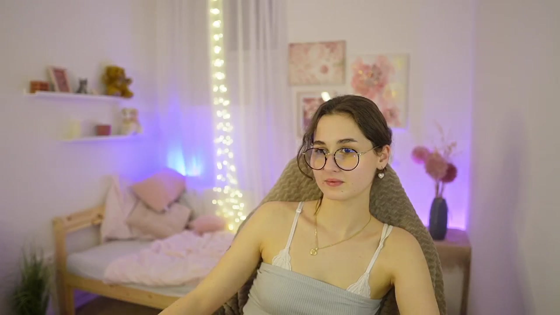 Gallery image thumbnail from Anita_Grey_'s myfreecams stream on, 03/11/2026, 24:00 image 20 of 20
