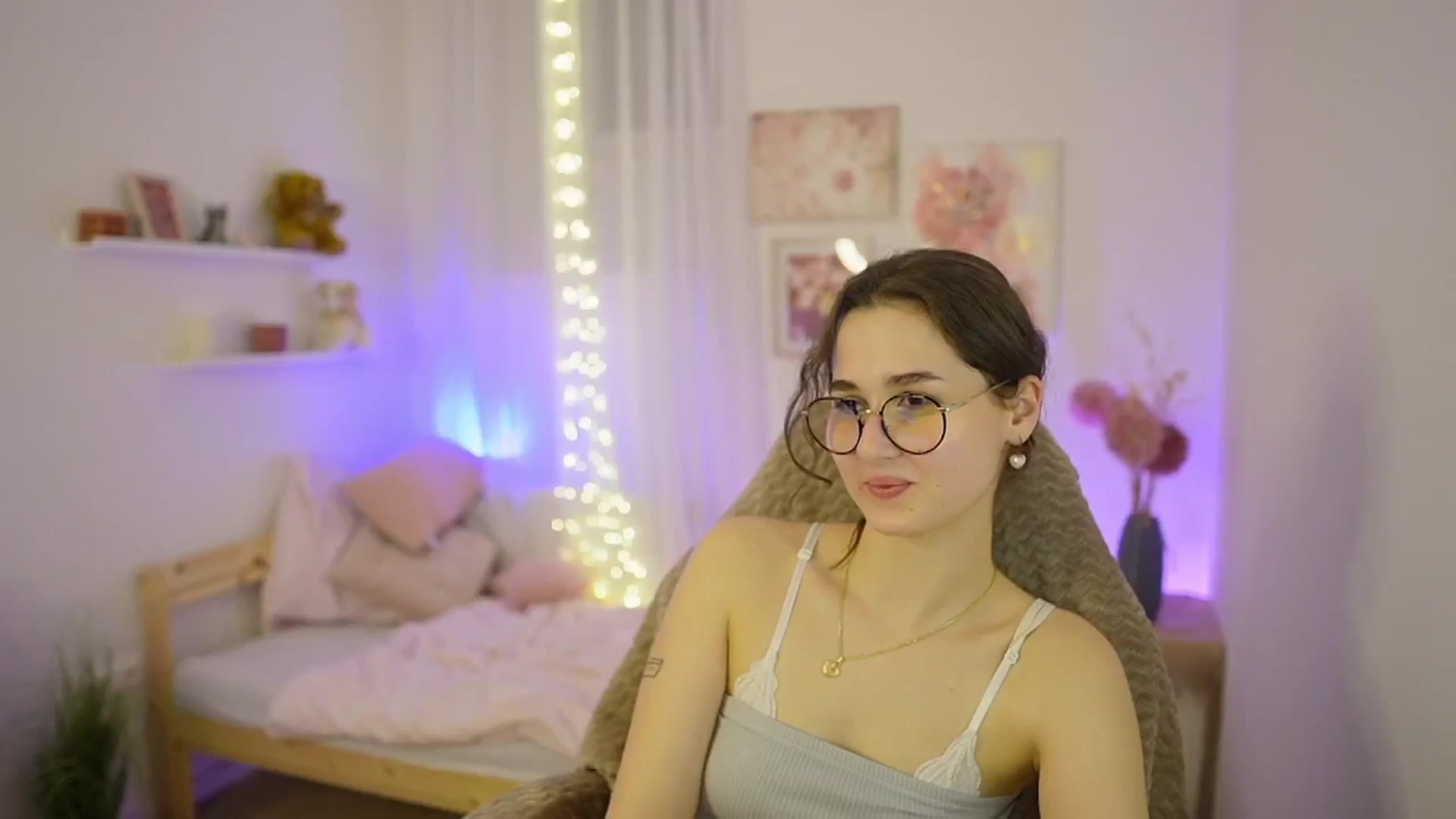 Gallery image thumbnail from Anita_Grey_'s myfreecams stream on, 03/11/2026, 24:00 image 15 of 20