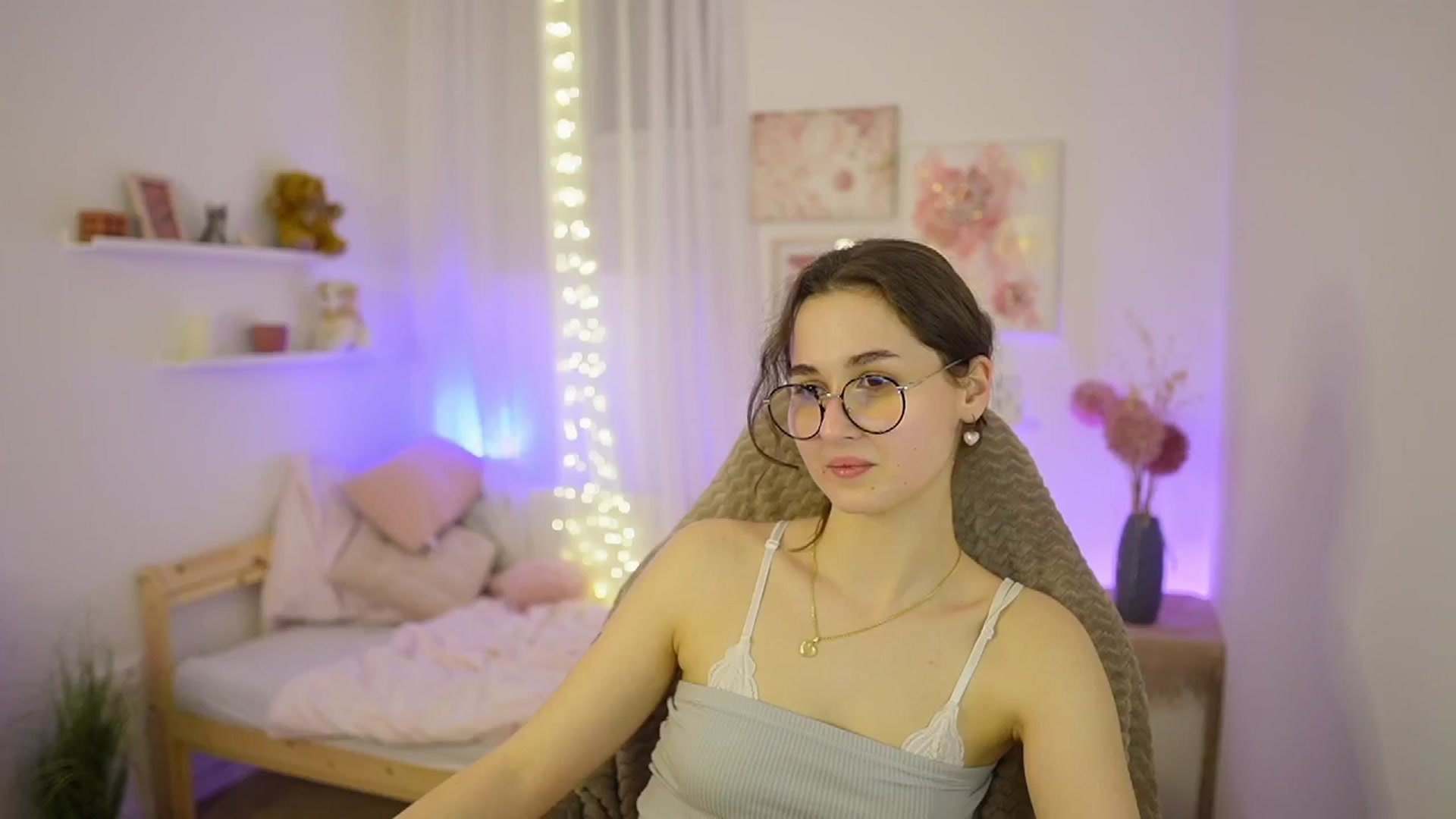 Gallery image thumbnail from Anita_Grey_'s myfreecams stream on, 03/11/2026, 24:00 image 11 of 20