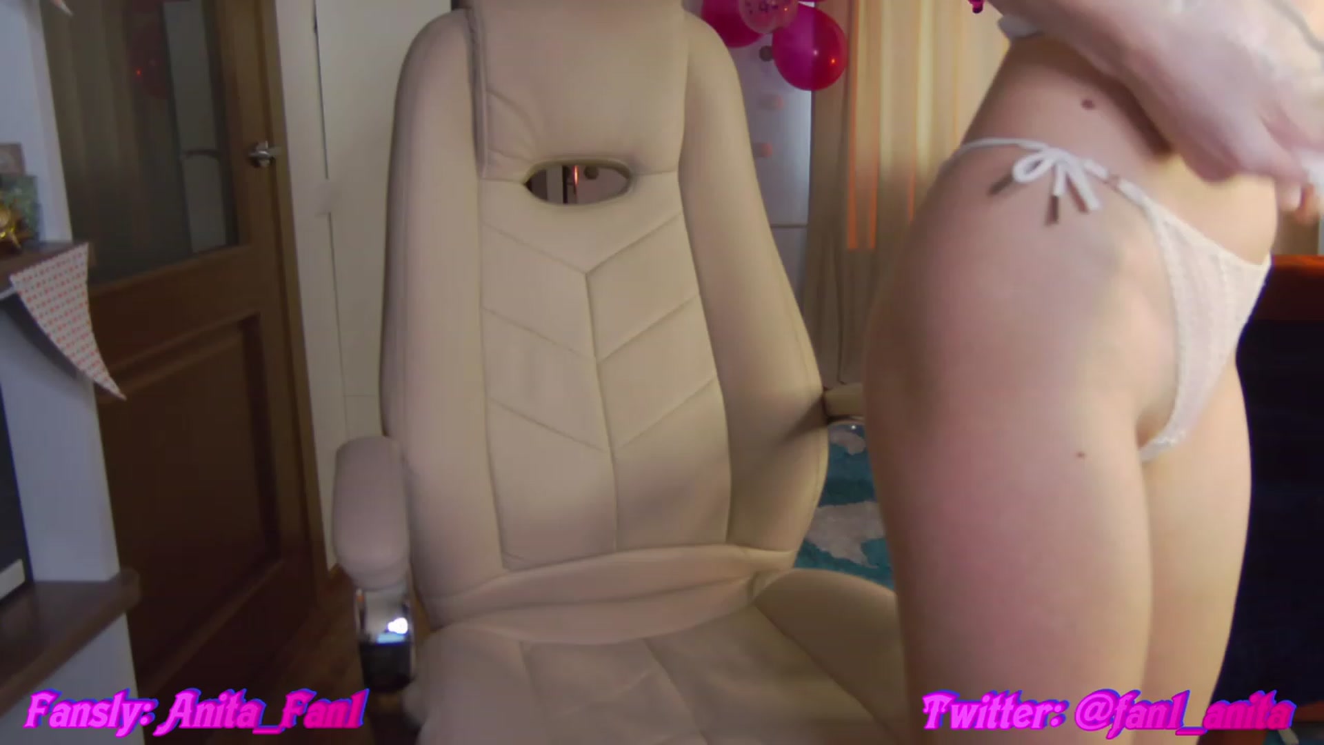 Gallery image thumbnail from Anita_Meow's myfreecams stream on, 11/24/2022, 12:41 image 4 of 20