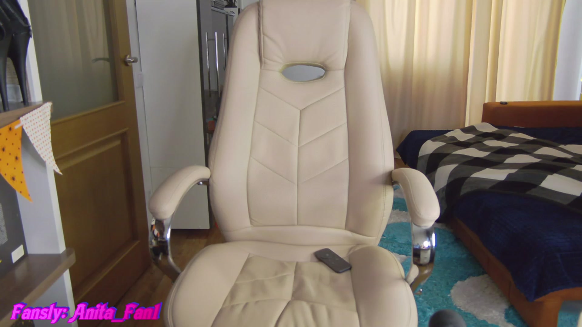 Gallery image thumbnail from Anita_Meow's myfreecams stream on, 02/02/2023, 10:45 image 9 of 20