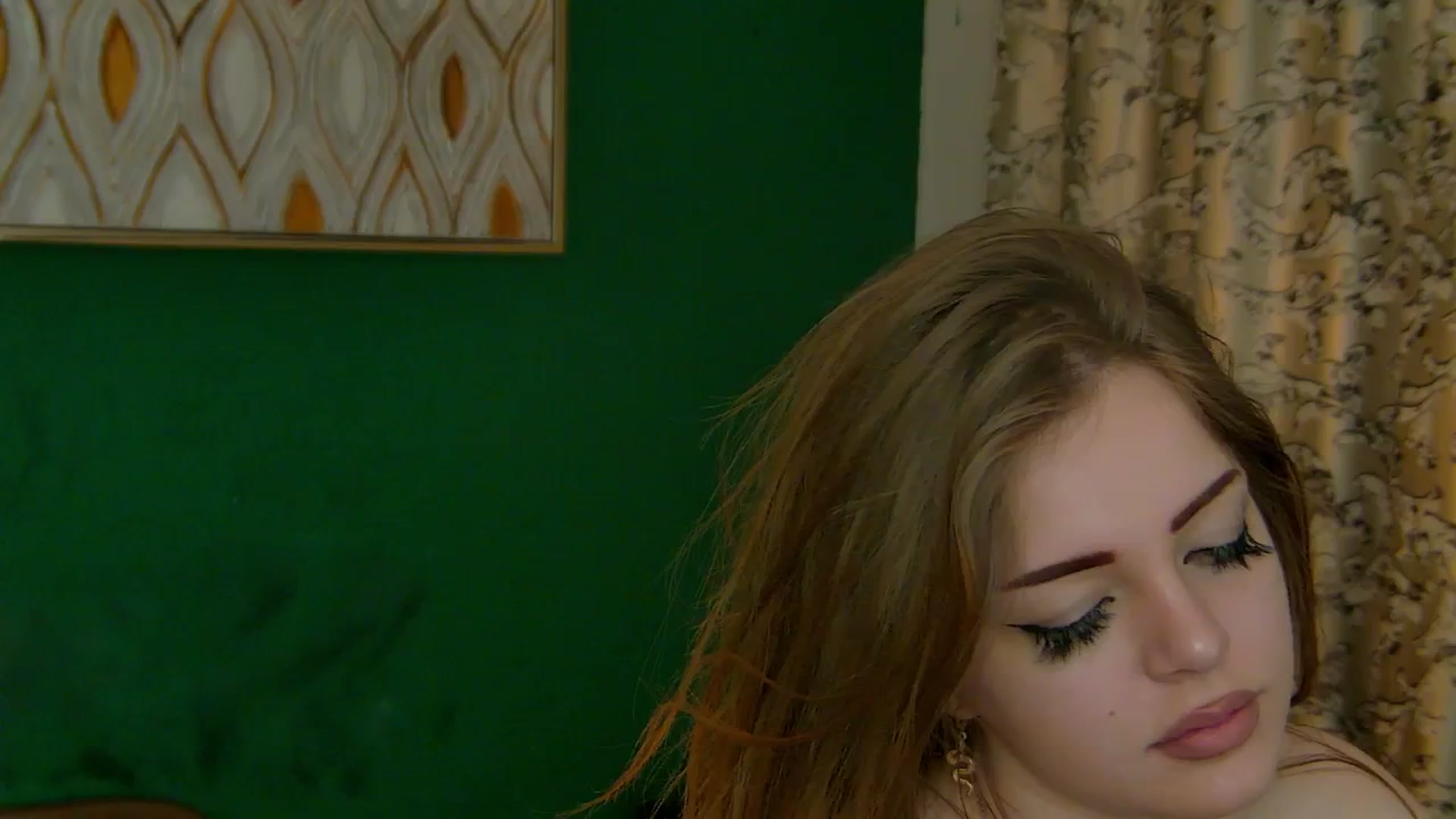 Gallery image thumbnail from AnjelinaPoem's myfreecams stream on, 04/22/2025, 01:33 image 14 of 20