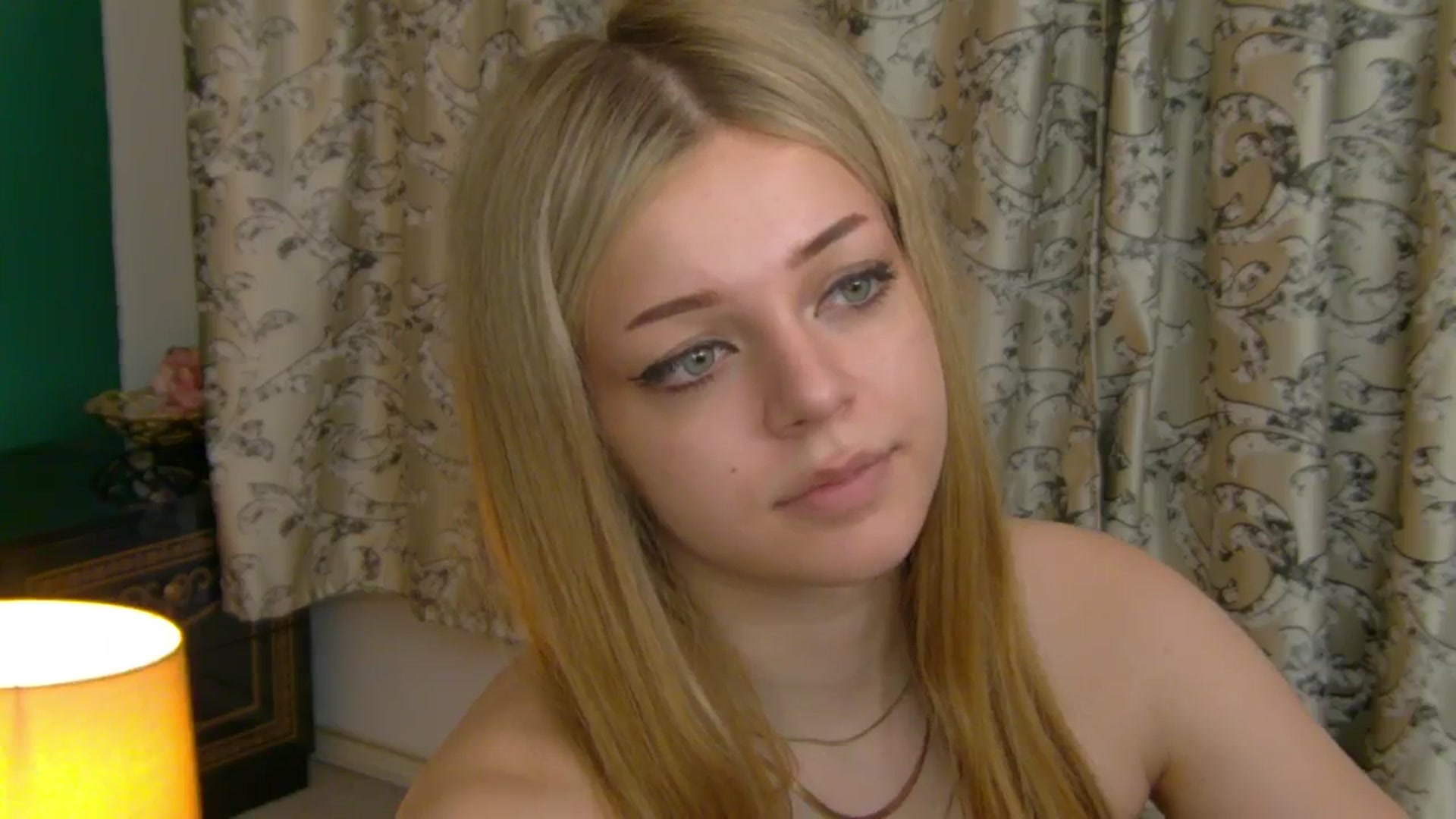 Gallery image thumbnail from AnjelinaPoem's myfreecams stream on, 06/09/2025, 02:02 image 10 of 20