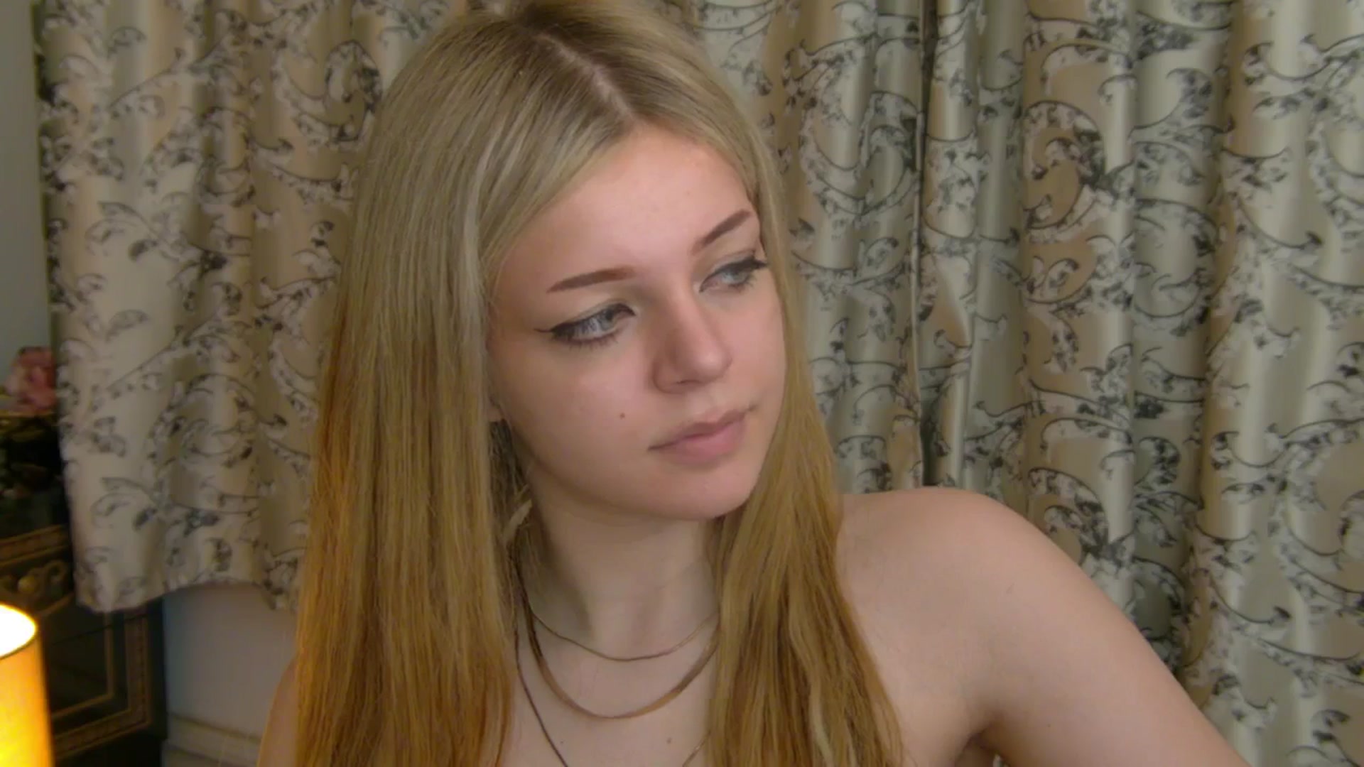 Gallery image thumbnail from AnjelinaPoem's myfreecams stream on, 06/09/2025, 02:02 image 7 of 20
