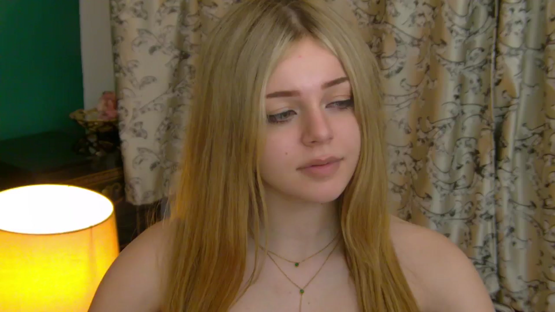 Gallery image thumbnail from AnjelinaPoem's myfreecams stream on, 06/10/2025, 02:29 image 6 of 20