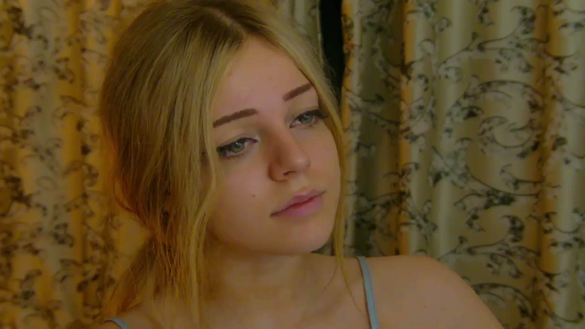 Gallery image thumbnail from AnjelinaPoem's myfreecams stream on, 06/24/2025, 01:06 image 7 of 20