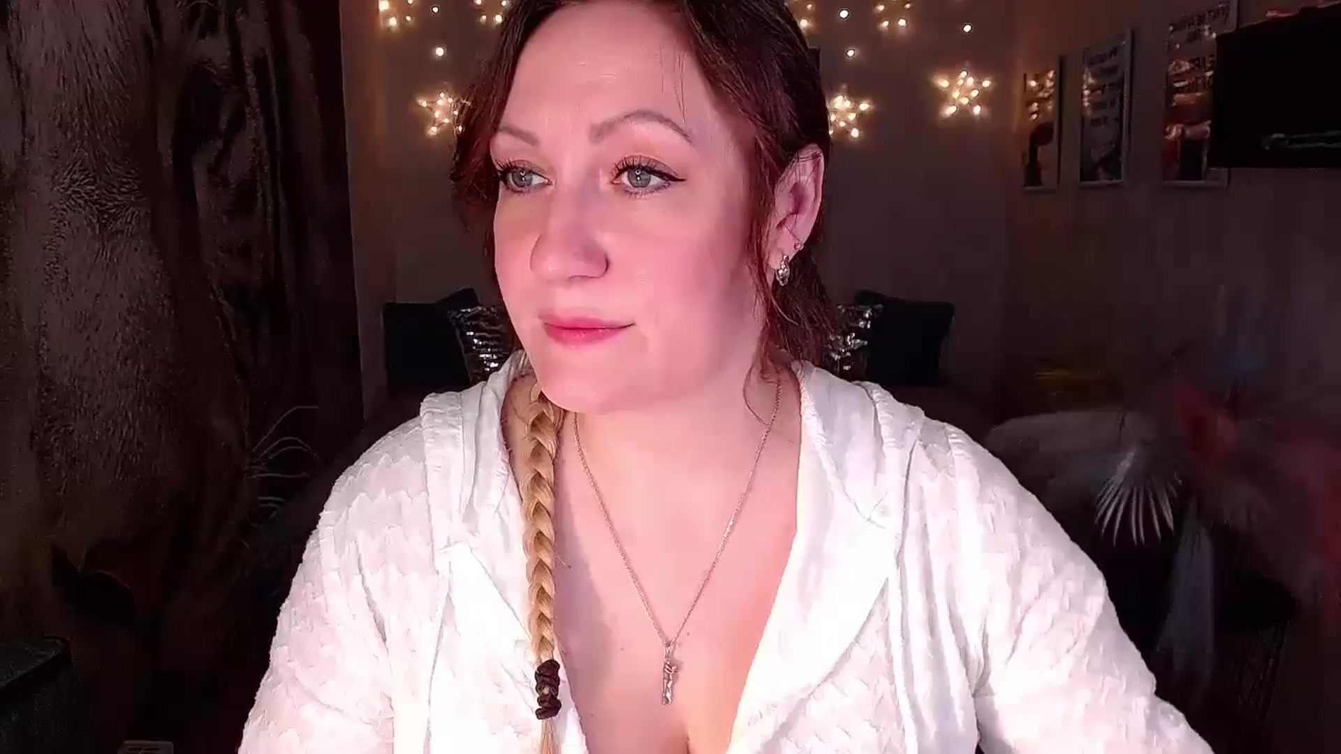 Gallery image thumbnail from AnkaSweet's myfreecams stream on, 06/18/2024, 20:29 image 14 of 20