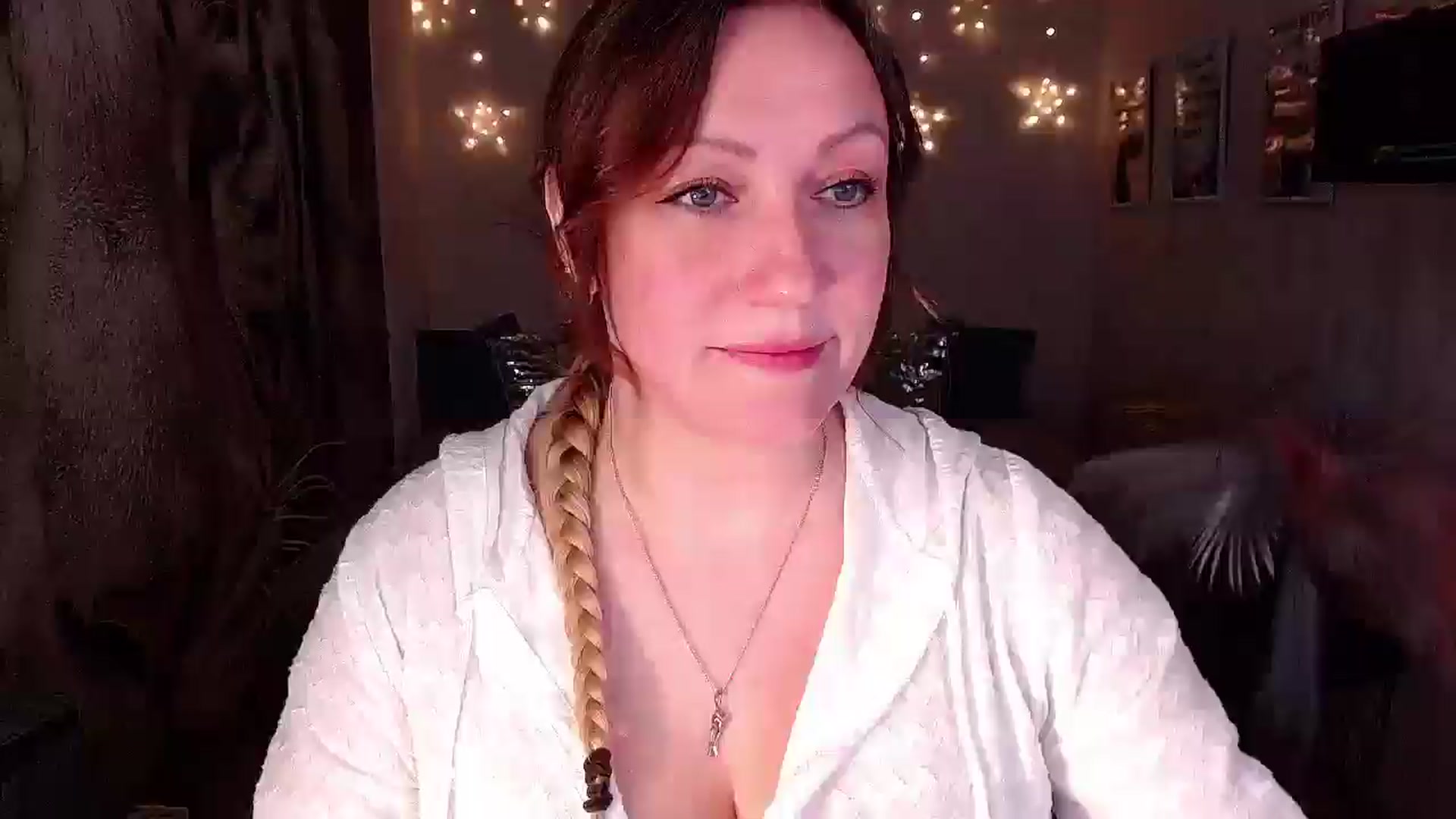 Gallery image thumbnail from AnkaSweet's myfreecams stream on, 06/18/2024, 20:29 image 17 of 20