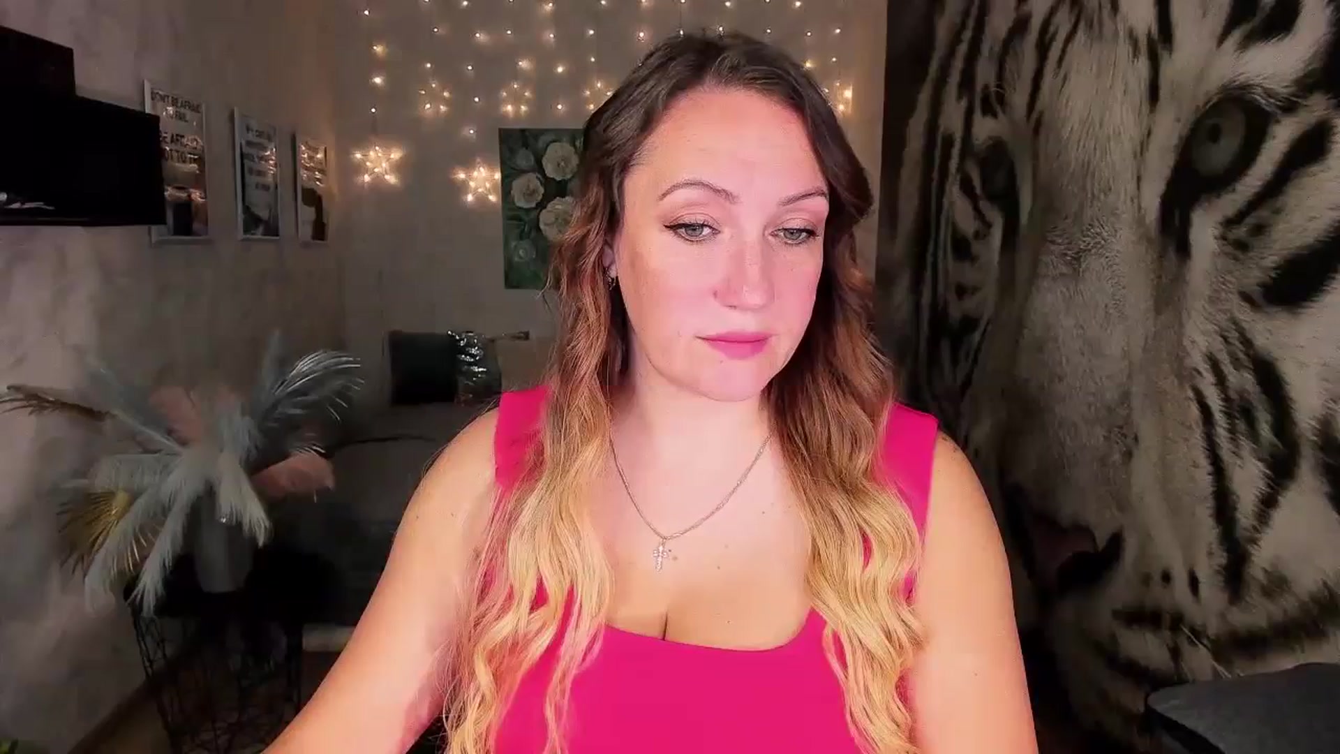 Gallery image thumbnail from AnkaSweet's myfreecams stream on, 08/23/2024, 18:58 image 1 of 20