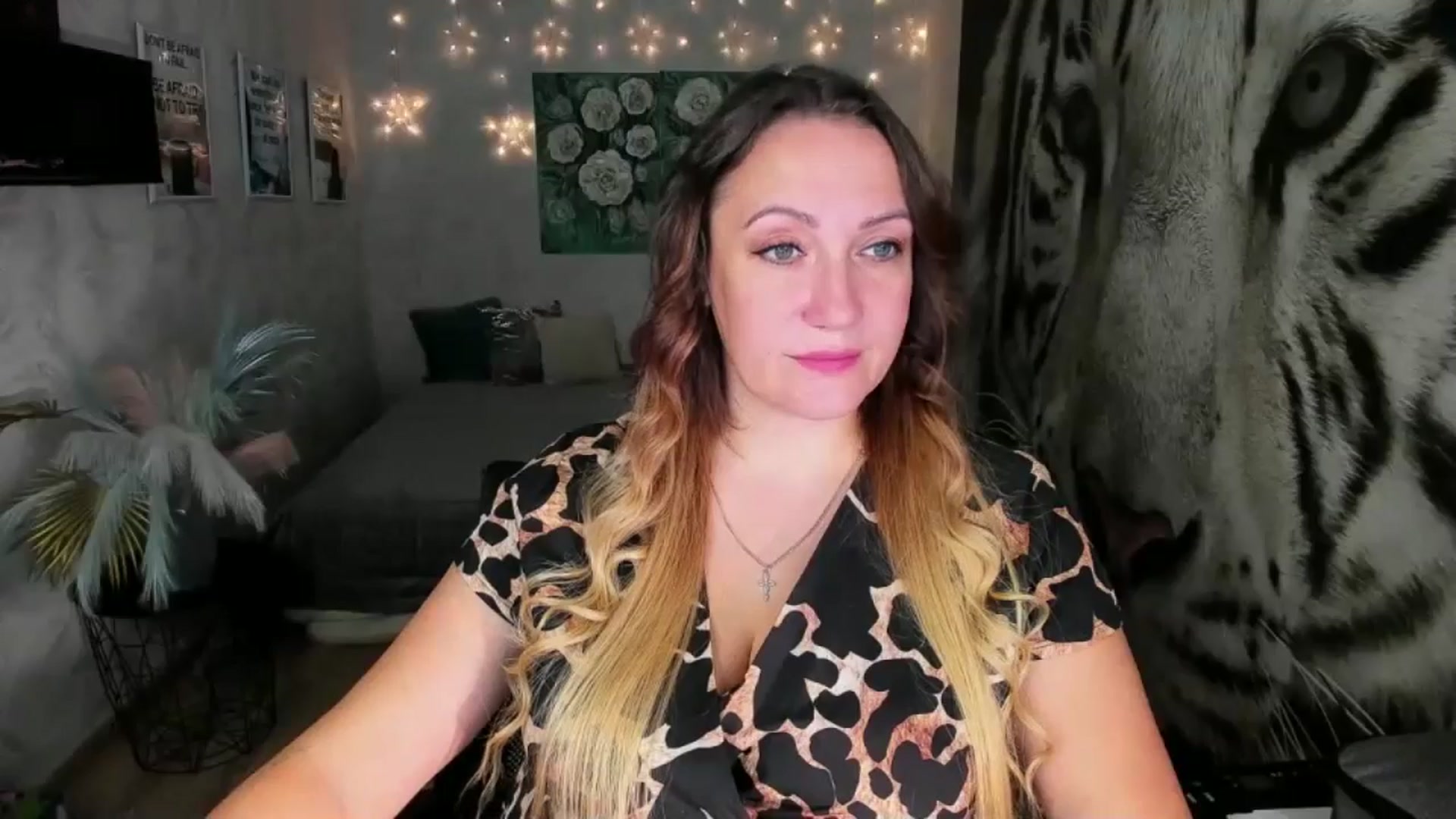 Gallery image thumbnail from AnkaSweet's myfreecams stream on, 08/28/2024, 19:40 image 4 of 20