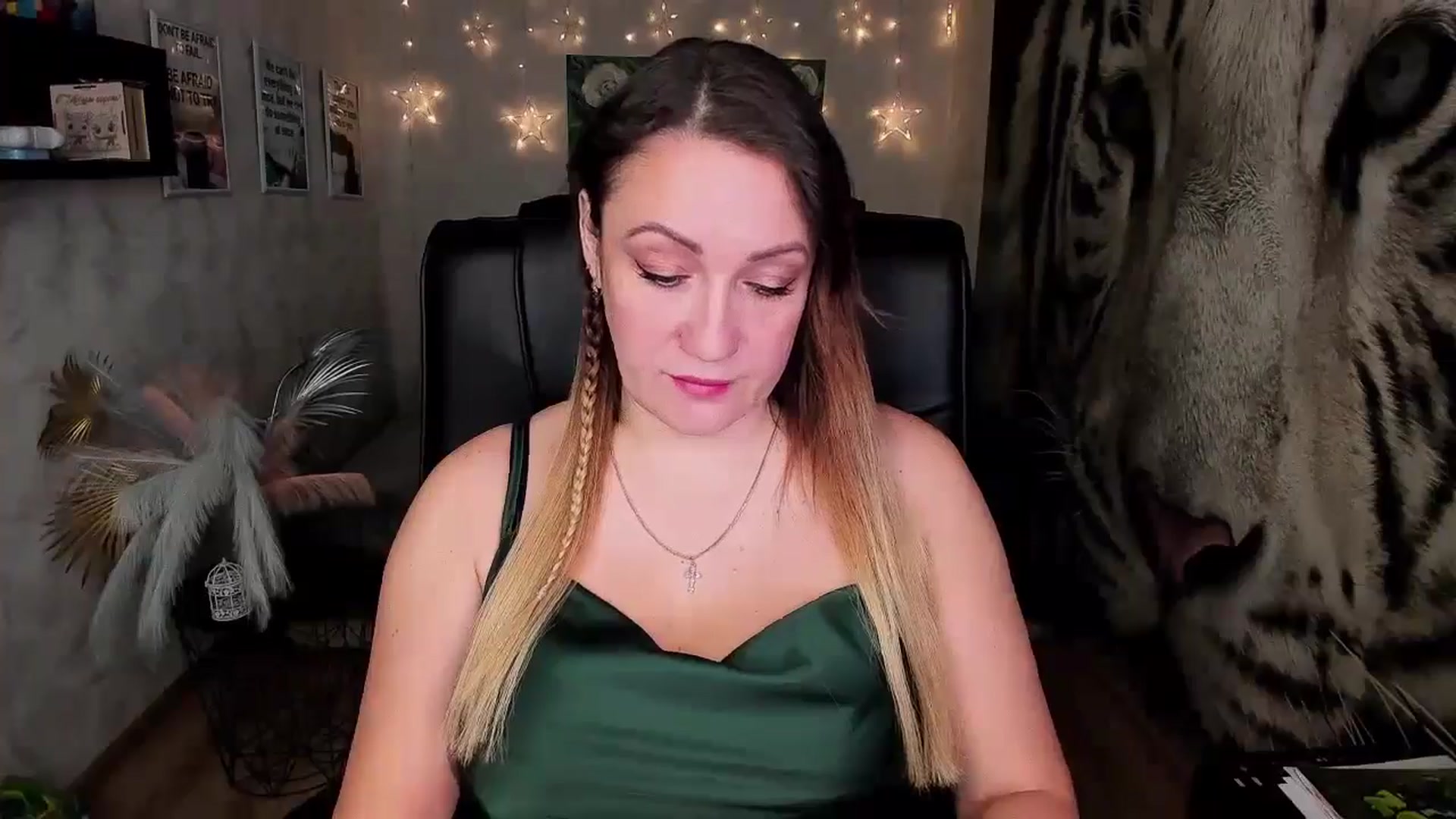 Gallery image thumbnail from AnkaSweet's myfreecams stream on, 10/26/2024, 12:17 image 2 of 20