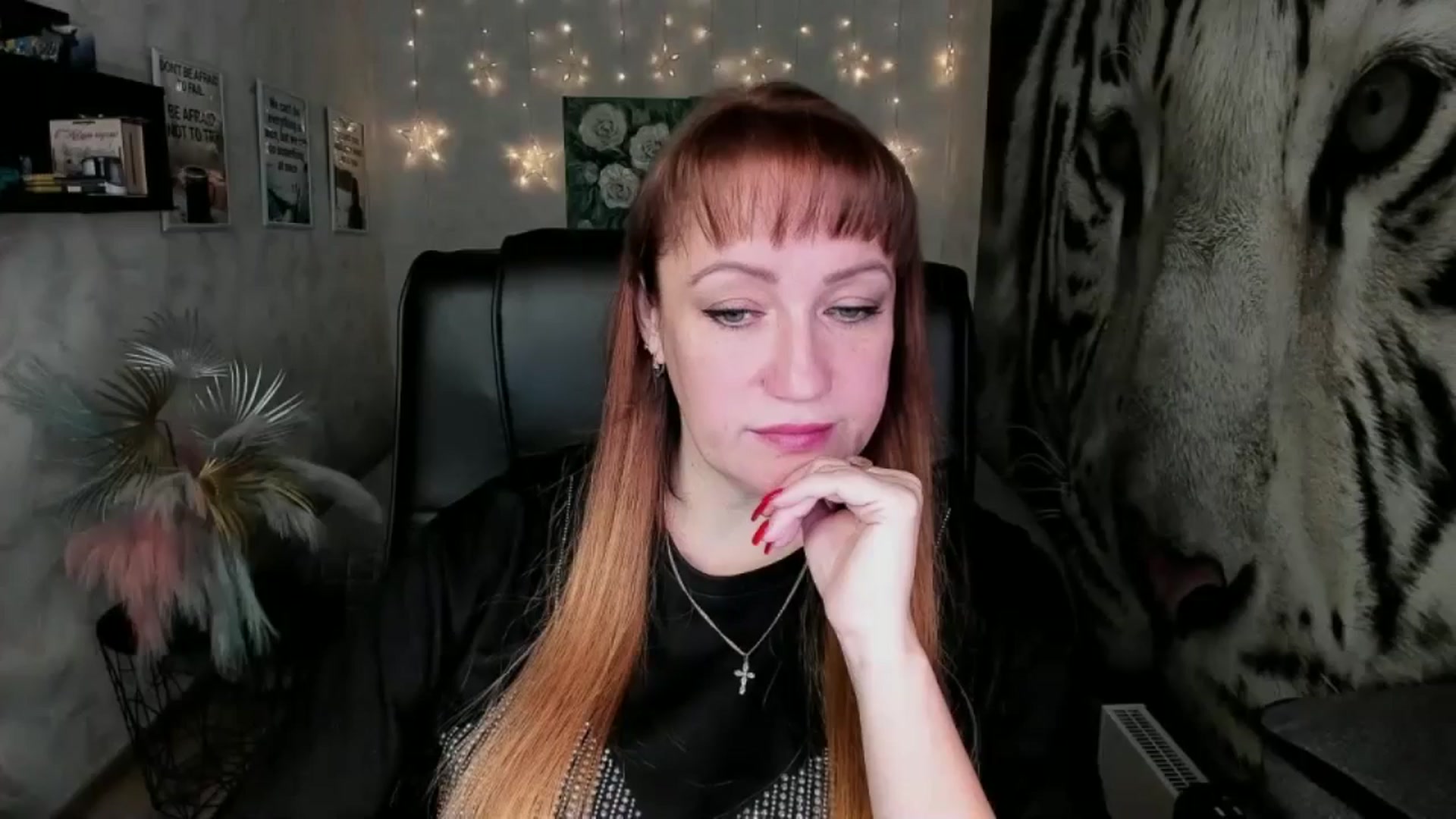 Gallery image thumbnail from AnkaSweet's myfreecams stream on, 11/08/2024, 21:21 image 7 of 20