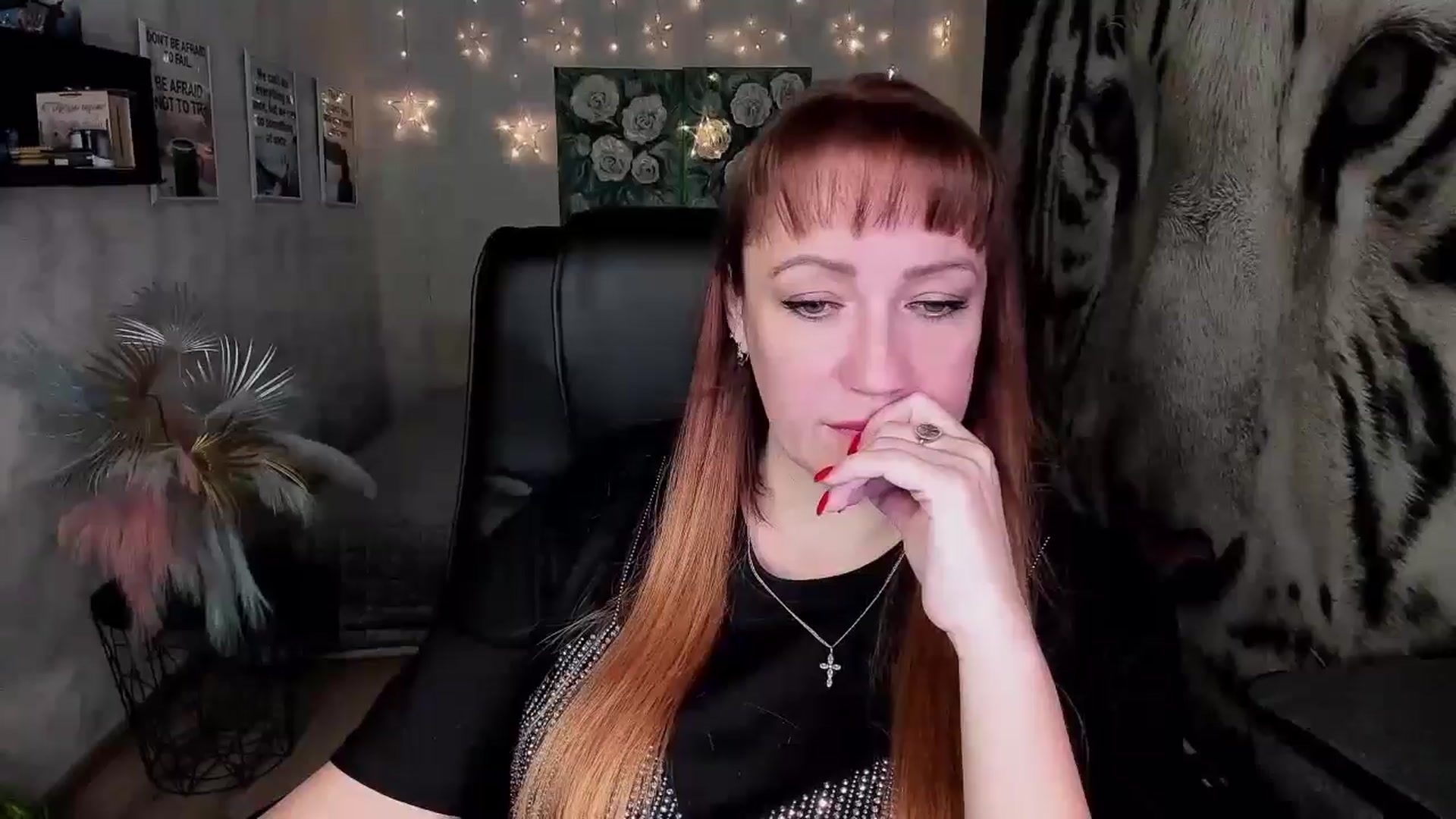 Gallery image thumbnail from AnkaSweet's myfreecams stream on, 11/08/2024, 21:21 image 20 of 20