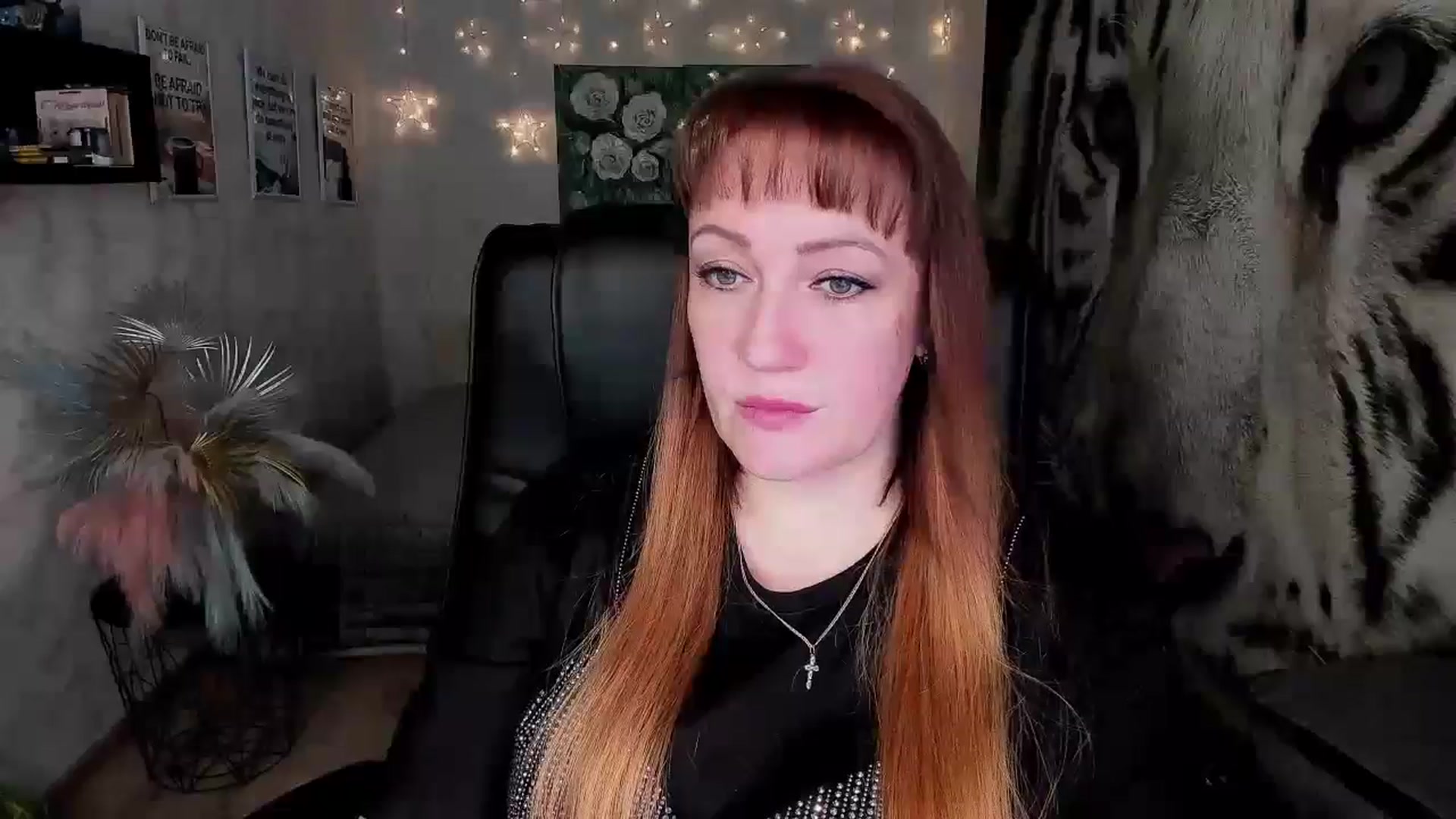 Gallery image thumbnail from AnkaSweet's myfreecams stream on, 11/08/2024, 21:21 image 14 of 20