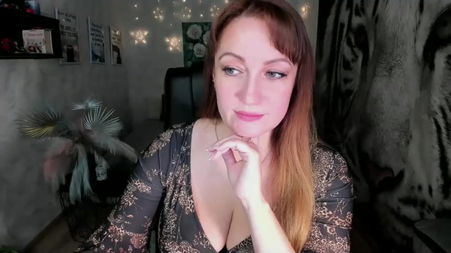 Gallery image thumbnail from AnkaSweet's myfreecams stream on, 11/16/2024, 20:57 image 16 of 20