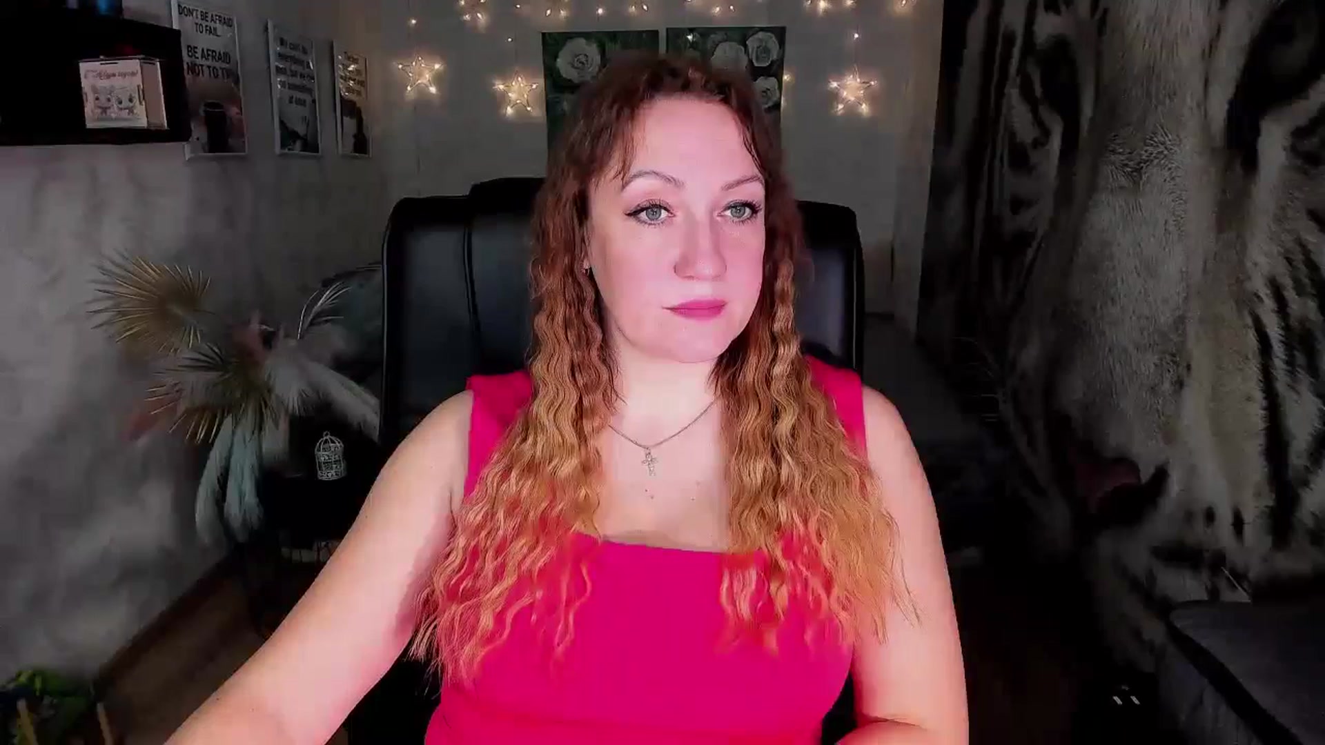 Gallery image thumbnail from AnkaSweet's myfreecams stream on, 11/26/2024, 20:13 image 11 of 20