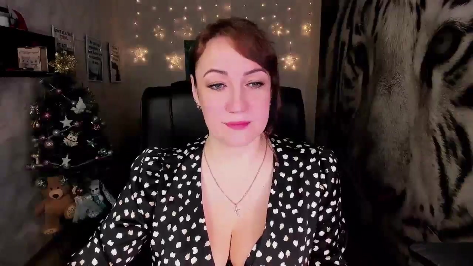 Gallery image thumbnail from AnkaSweet's myfreecams stream on, 12/18/2024, 15:00 image 19 of 20