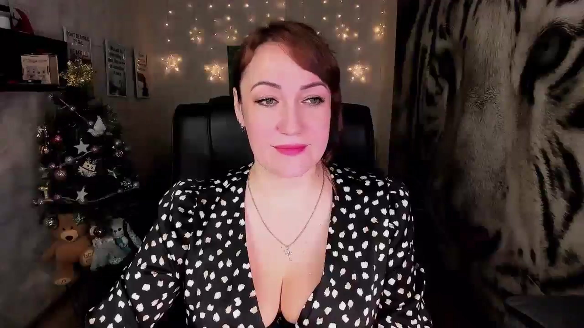 Gallery image thumbnail from AnkaSweet's myfreecams stream on, 12/18/2024, 15:00 image 12 of 20