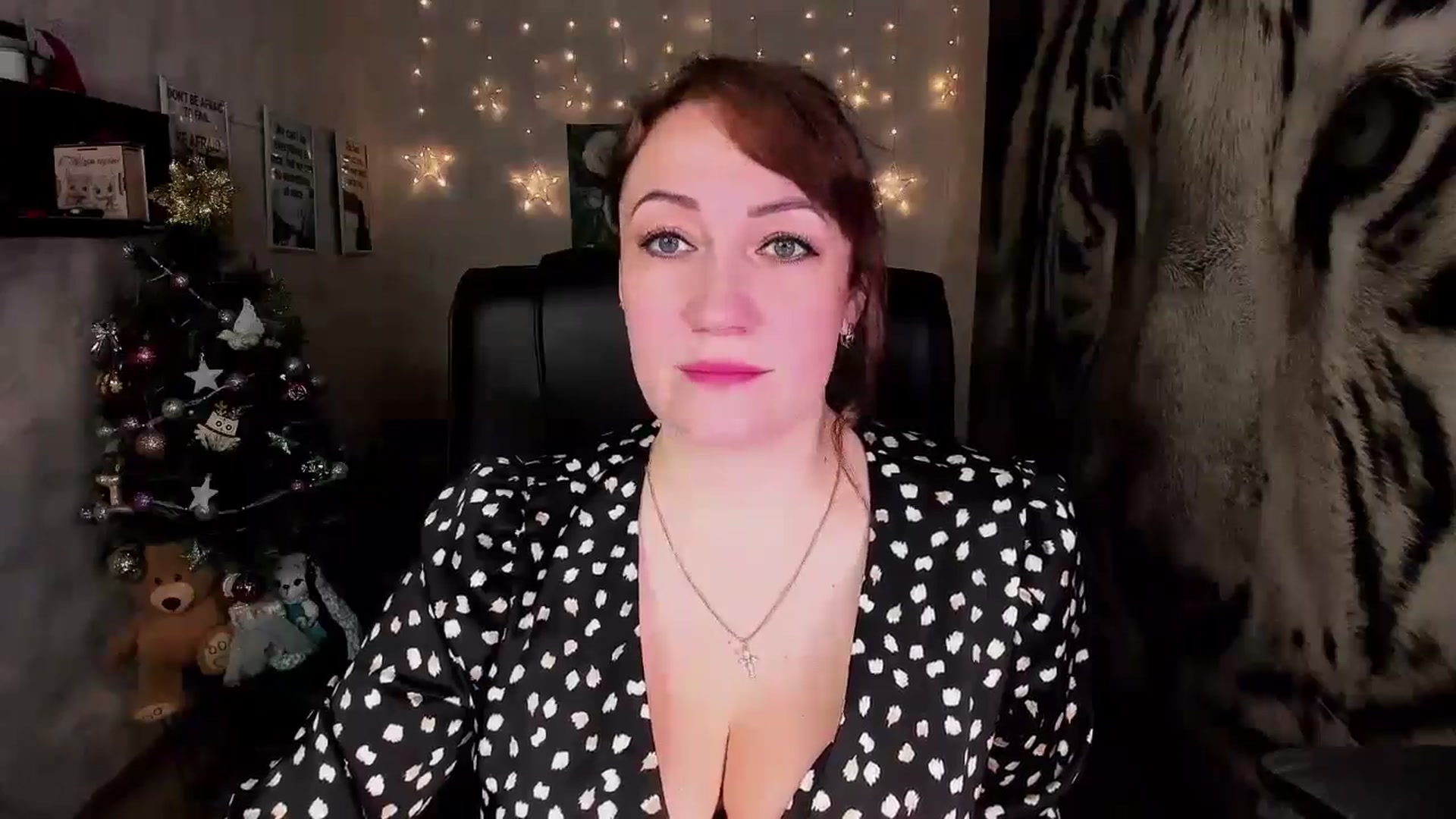 Gallery image thumbnail from AnkaSweet's myfreecams stream on, 12/18/2024, 15:00 image 20 of 20