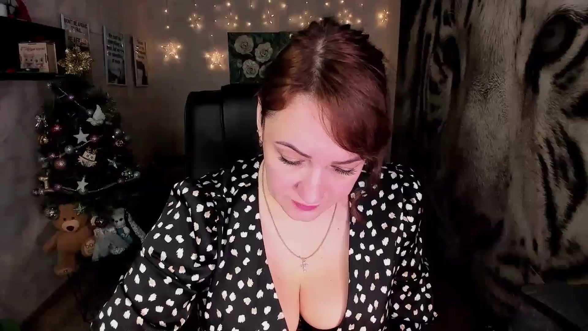 Gallery image thumbnail from AnkaSweet's myfreecams stream on, 12/18/2024, 15:53 image 1 of 20