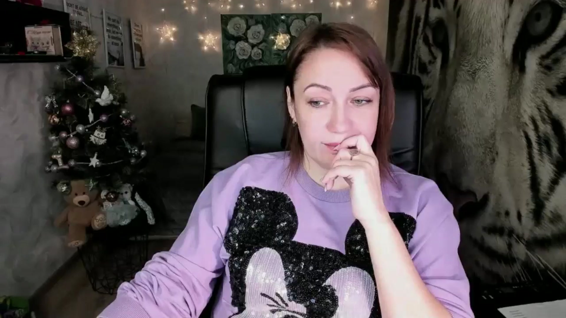 Gallery image thumbnail from AnkaSweet's myfreecams stream on, 12/19/2024, 16:50 image 2 of 20