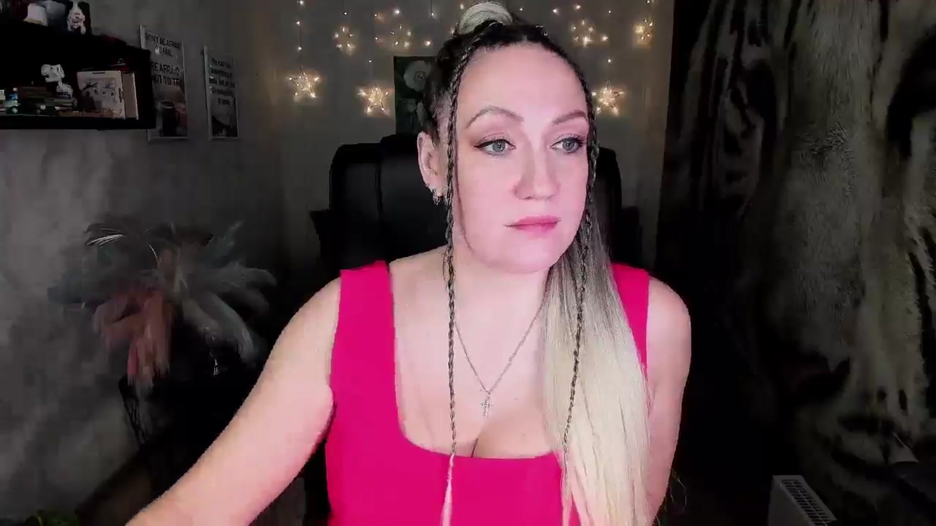 Gallery image thumbnail from AnkaSweet's myfreecams stream on, 02/15/2025, 21:16 image 18 of 20
