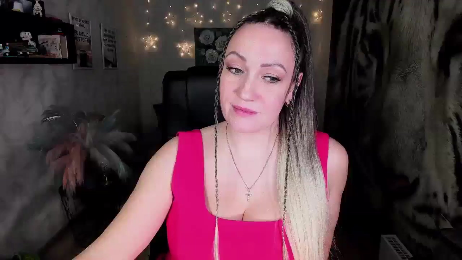Gallery image thumbnail from AnkaSweet's myfreecams stream on, 02/15/2025, 21:16 image 2 of 20
