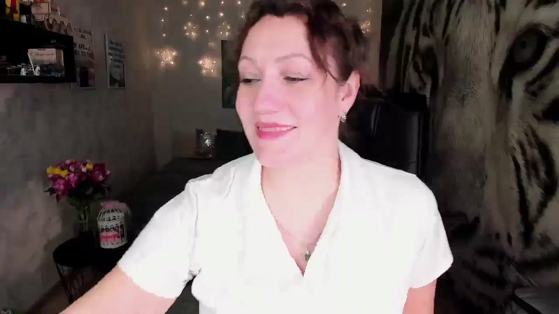 Gallery image thumbnail from AnkaSweet's myfreecams stream on, 04/24/2025, 16:18 image 14 of 20