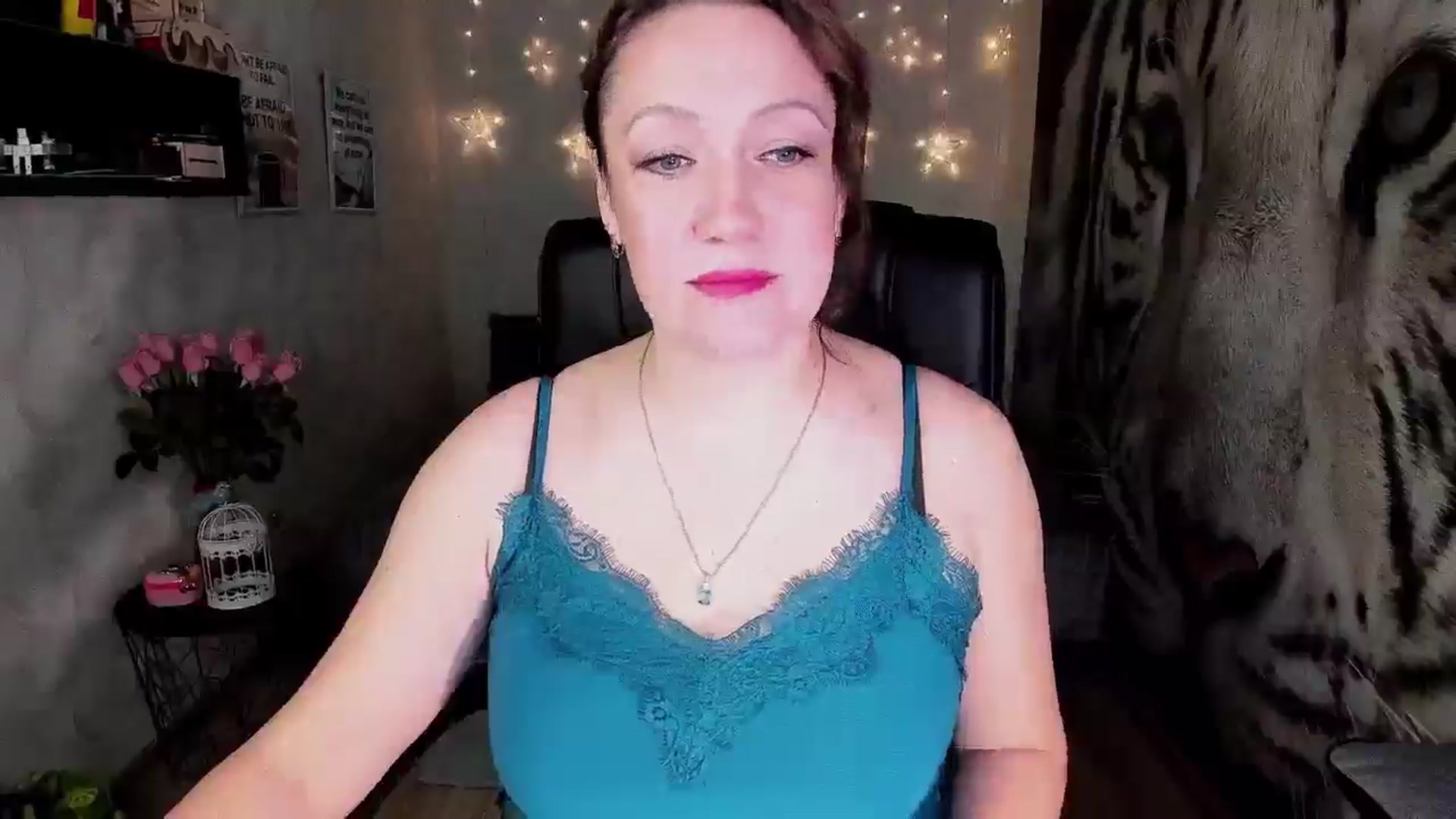 Gallery image thumbnail from AnkaSweet's myfreecams stream on, 05/26/2025, 19:05 image 7 of 20