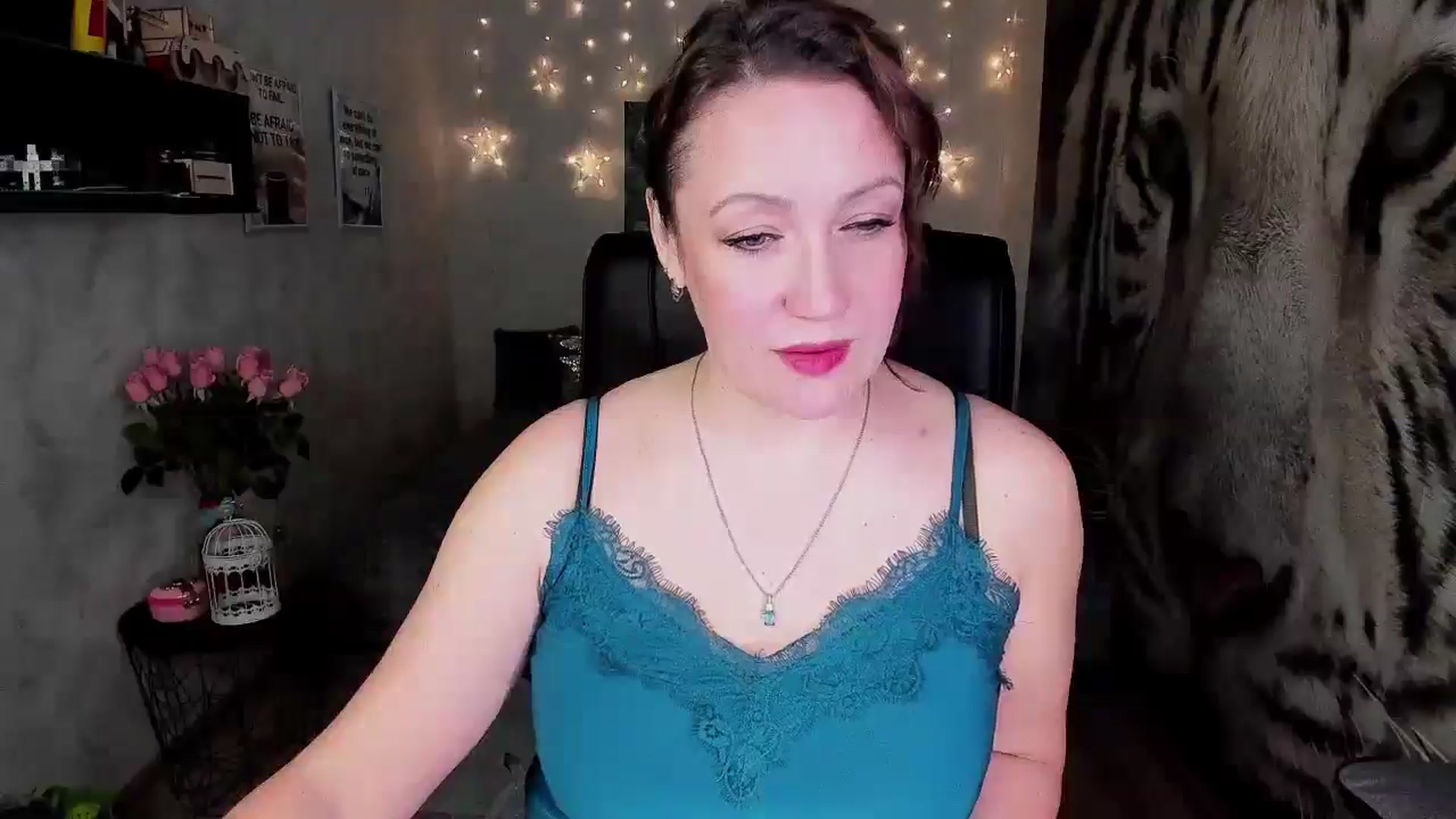 Gallery image thumbnail from AnkaSweet's myfreecams stream on, 05/26/2025, 19:05 image 2 of 20