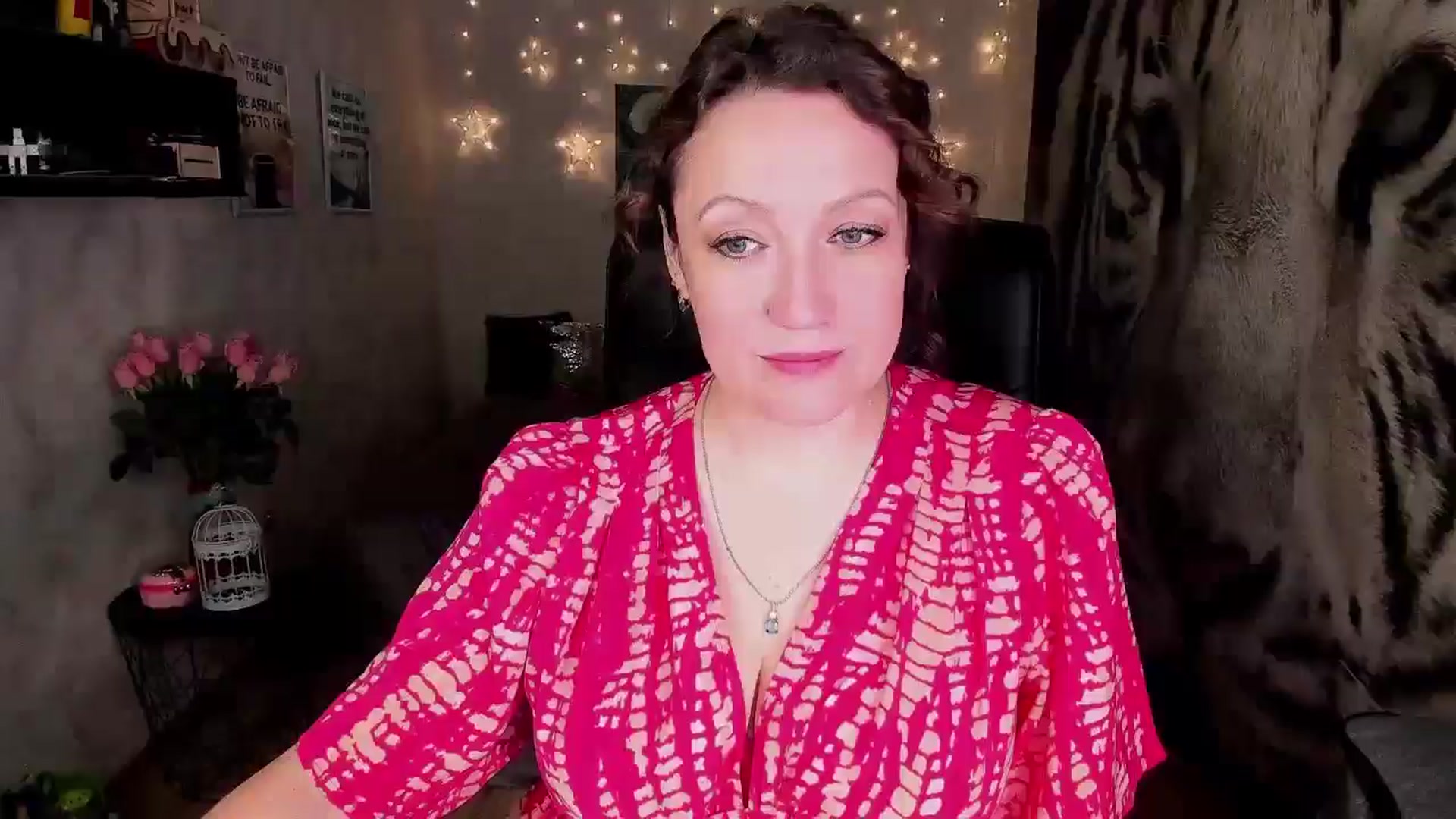 Gallery image thumbnail from AnkaSweet's myfreecams stream on, 05/28/2025, 19:24 image 15 of 20