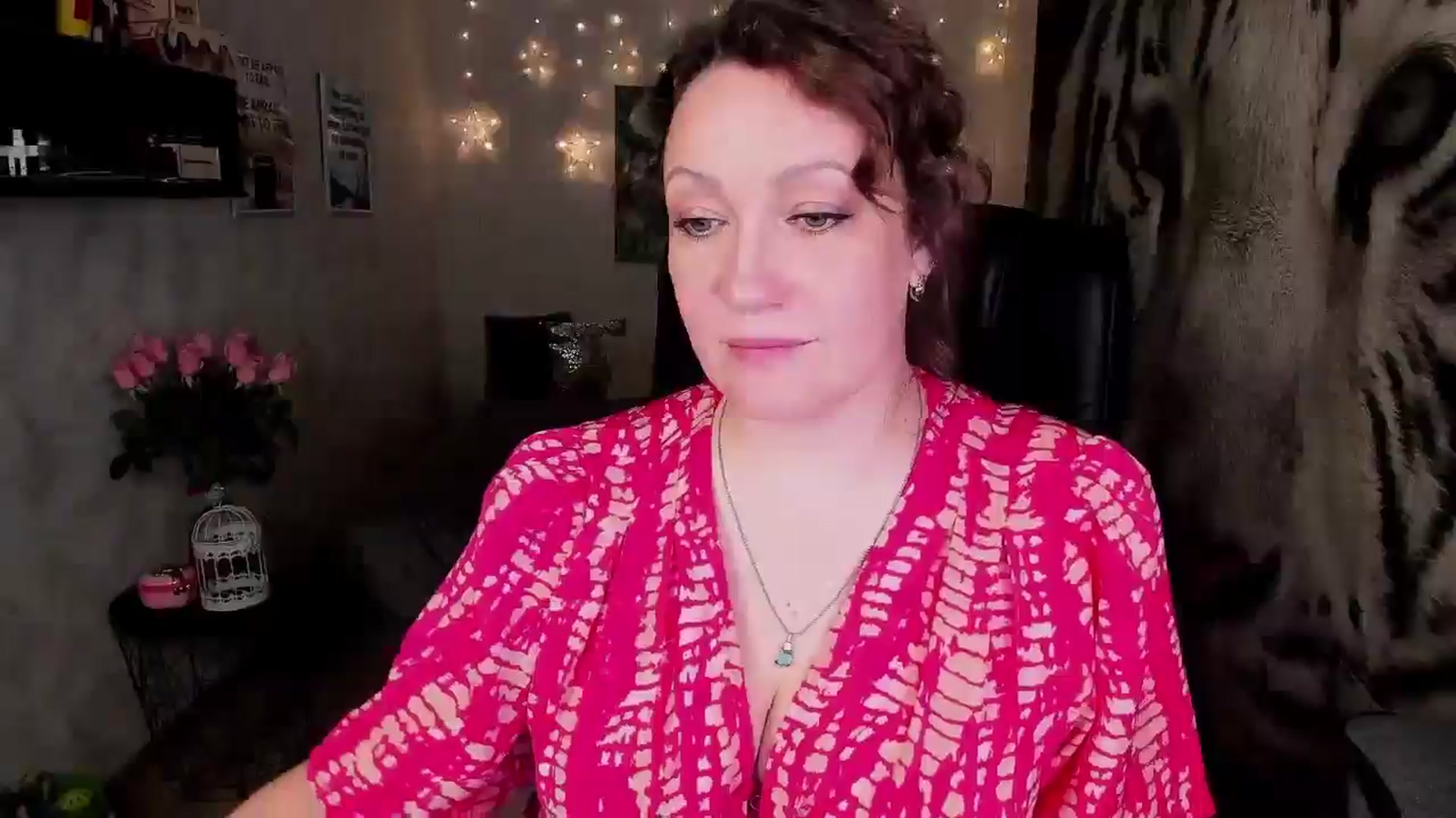 Gallery image thumbnail from AnkaSweet's myfreecams stream on, 05/28/2025, 20:47 image 15 of 20