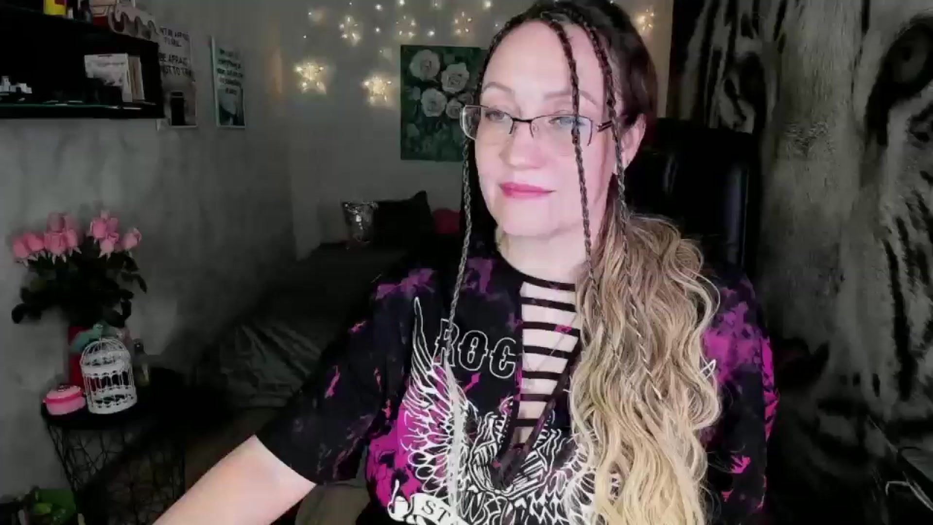 Gallery image thumbnail from AnkaSweet's myfreecams stream on, 06/08/2025, 23:19 image 14 of 20