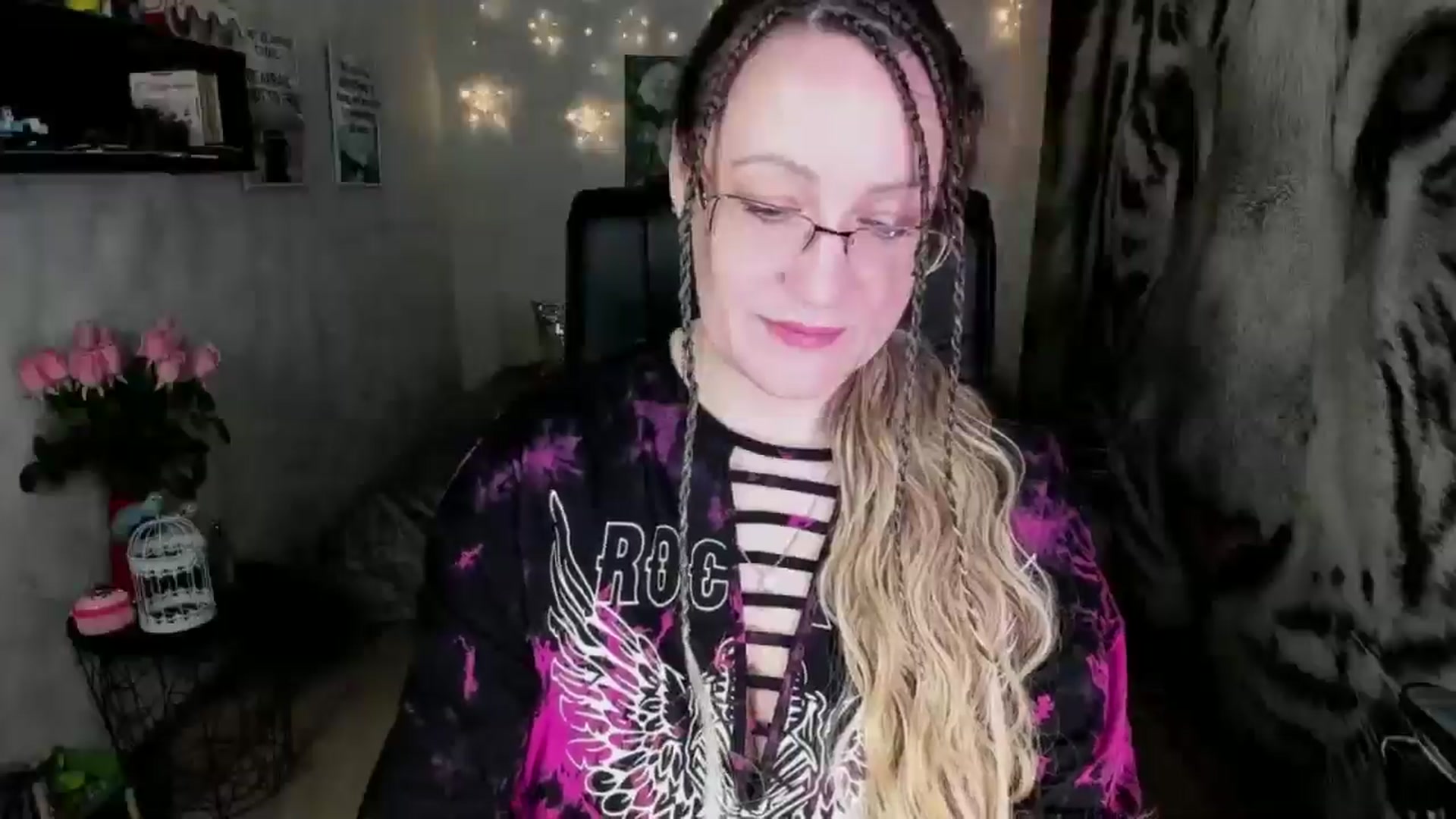 Gallery image thumbnail from AnkaSweet's myfreecams stream on, 06/08/2025, 23:19 image 4 of 20
