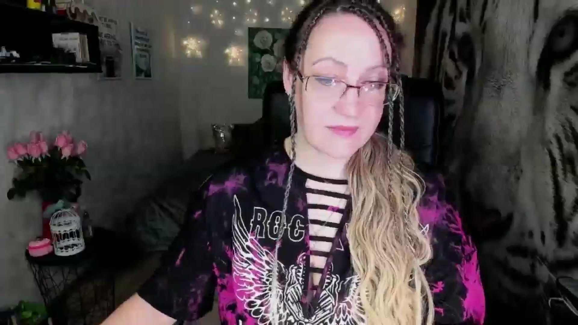 Gallery image thumbnail from AnkaSweet's myfreecams stream on, 06/08/2025, 23:19 image 13 of 20