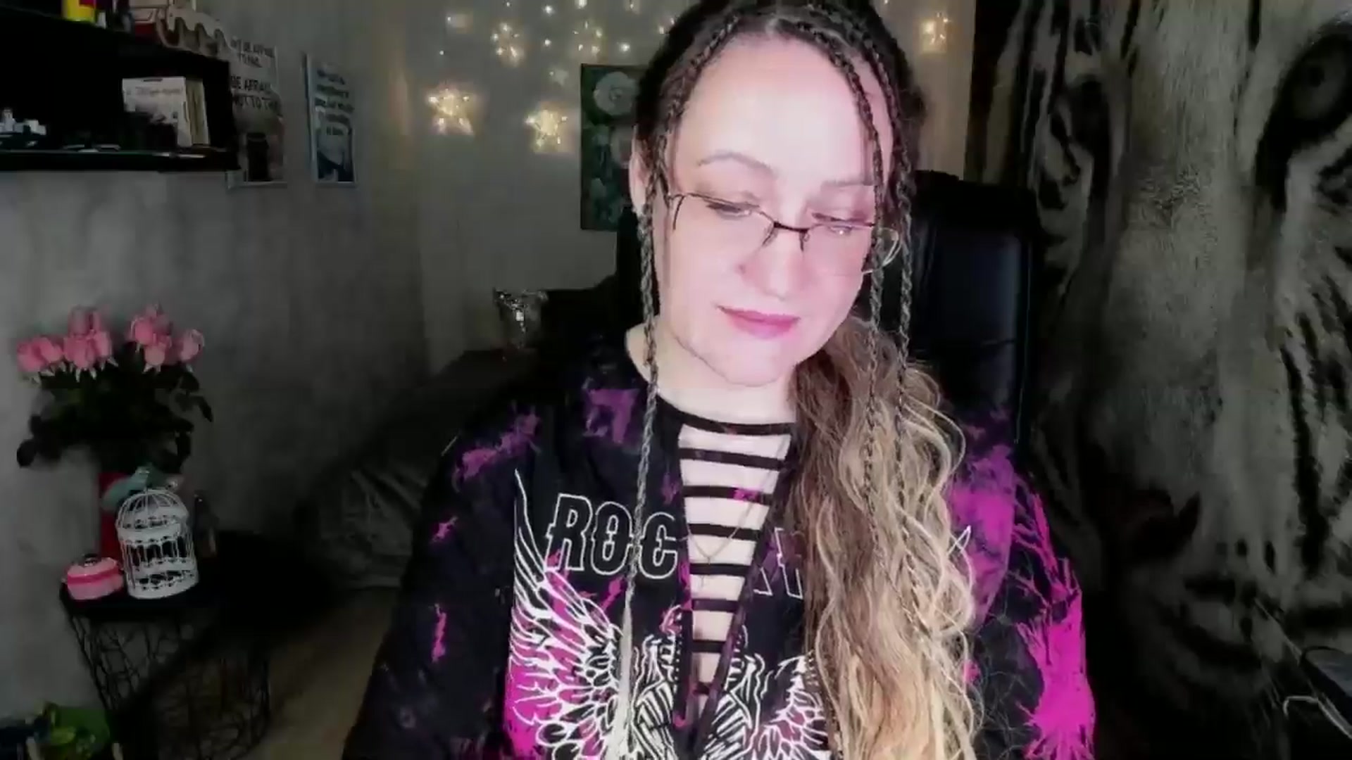 Gallery image thumbnail from AnkaSweet's myfreecams stream on, 06/08/2025, 23:19 image 19 of 20