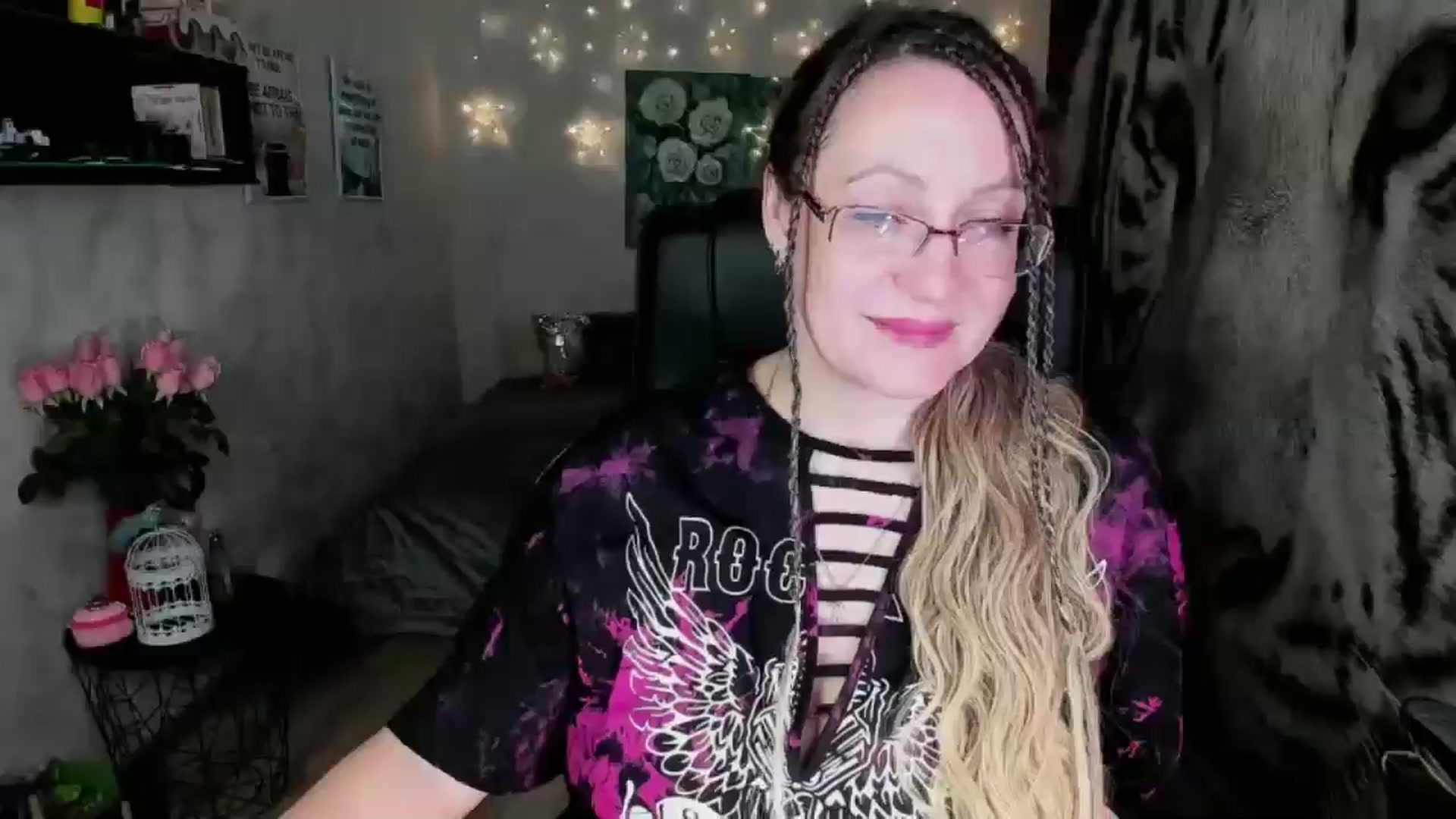 Gallery image thumbnail from AnkaSweet's myfreecams stream on, 06/08/2025, 23:19 image 16 of 20