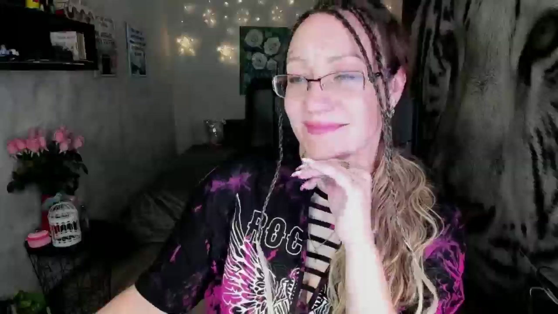 Gallery image thumbnail from AnkaSweet's myfreecams stream on, 06/08/2025, 23:19 image 17 of 20